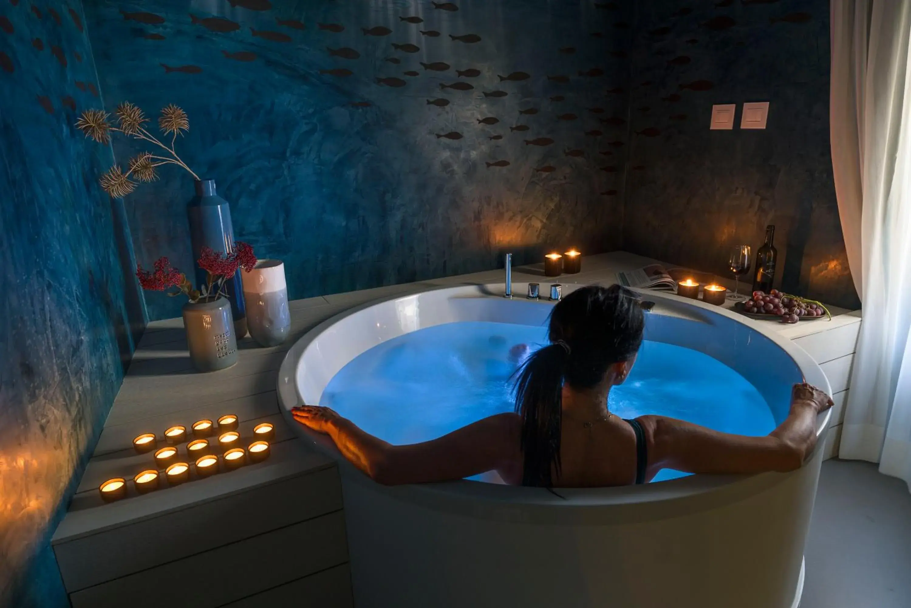 Hot Tub, Guests in Duomo Suites & Spa