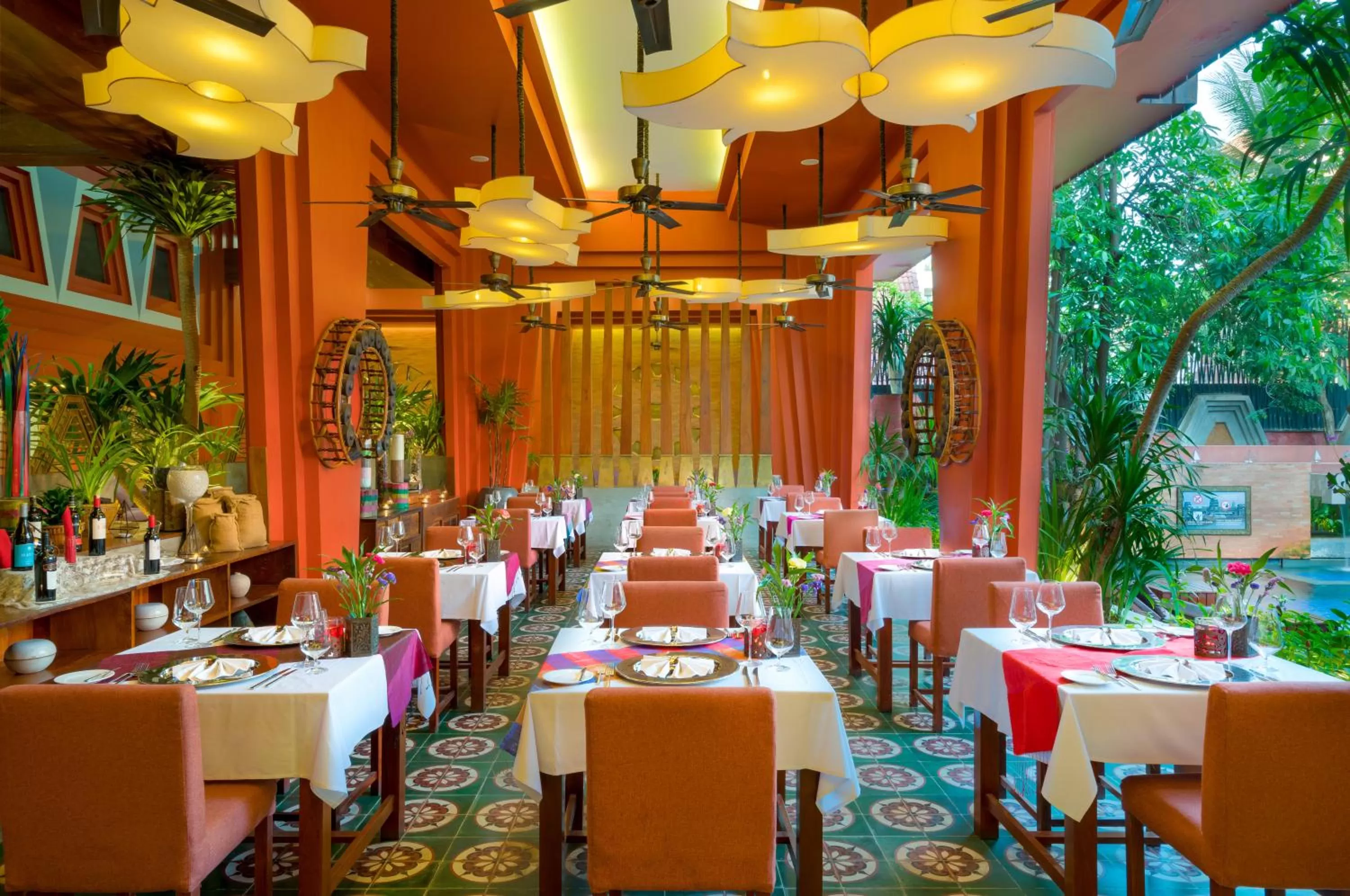 Restaurant/places to eat in Golden Temple Residence