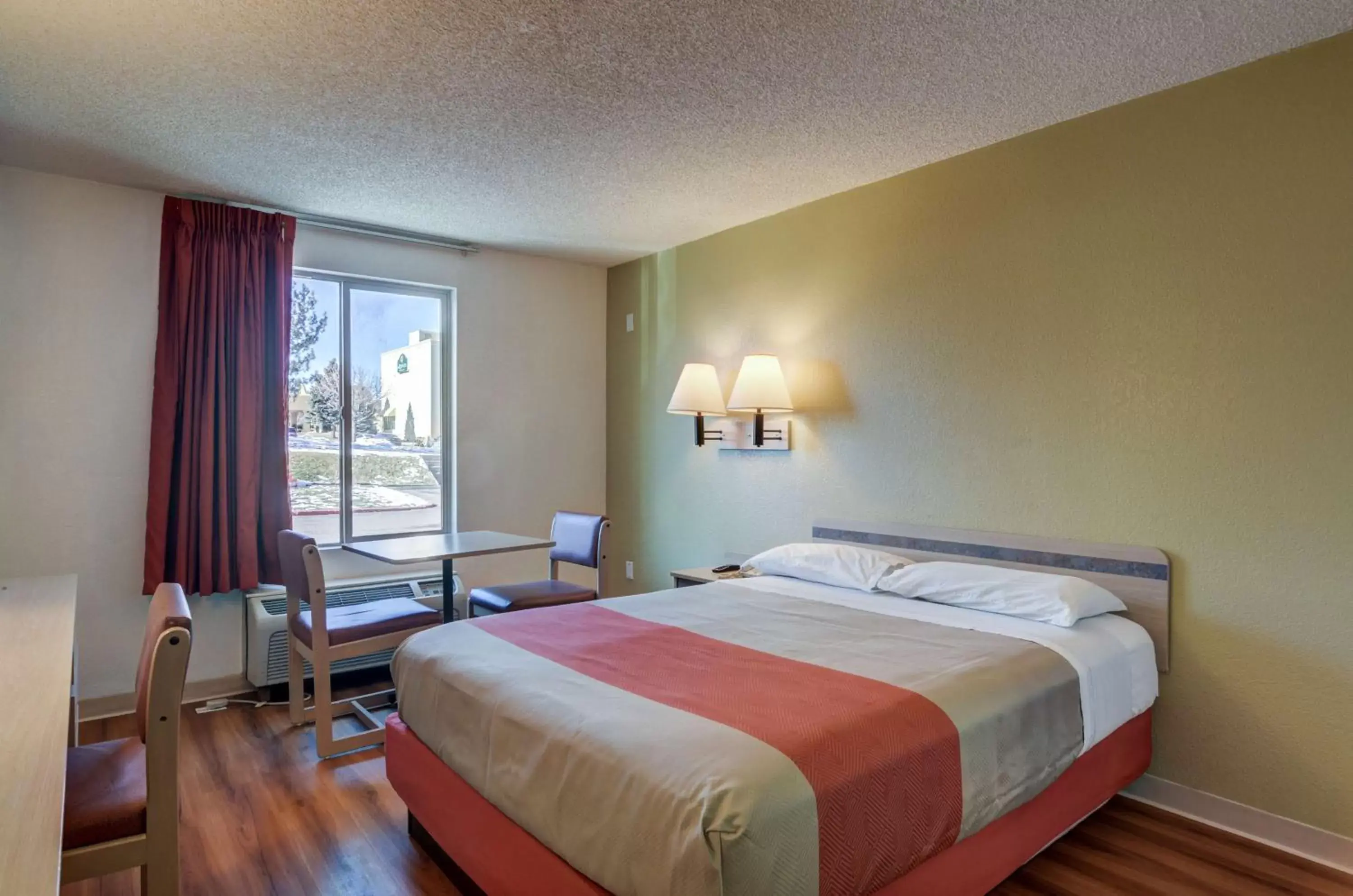 Bedroom, Room Photo in Motel 6-Greenwood Village, CO - Denver - South Tech Center