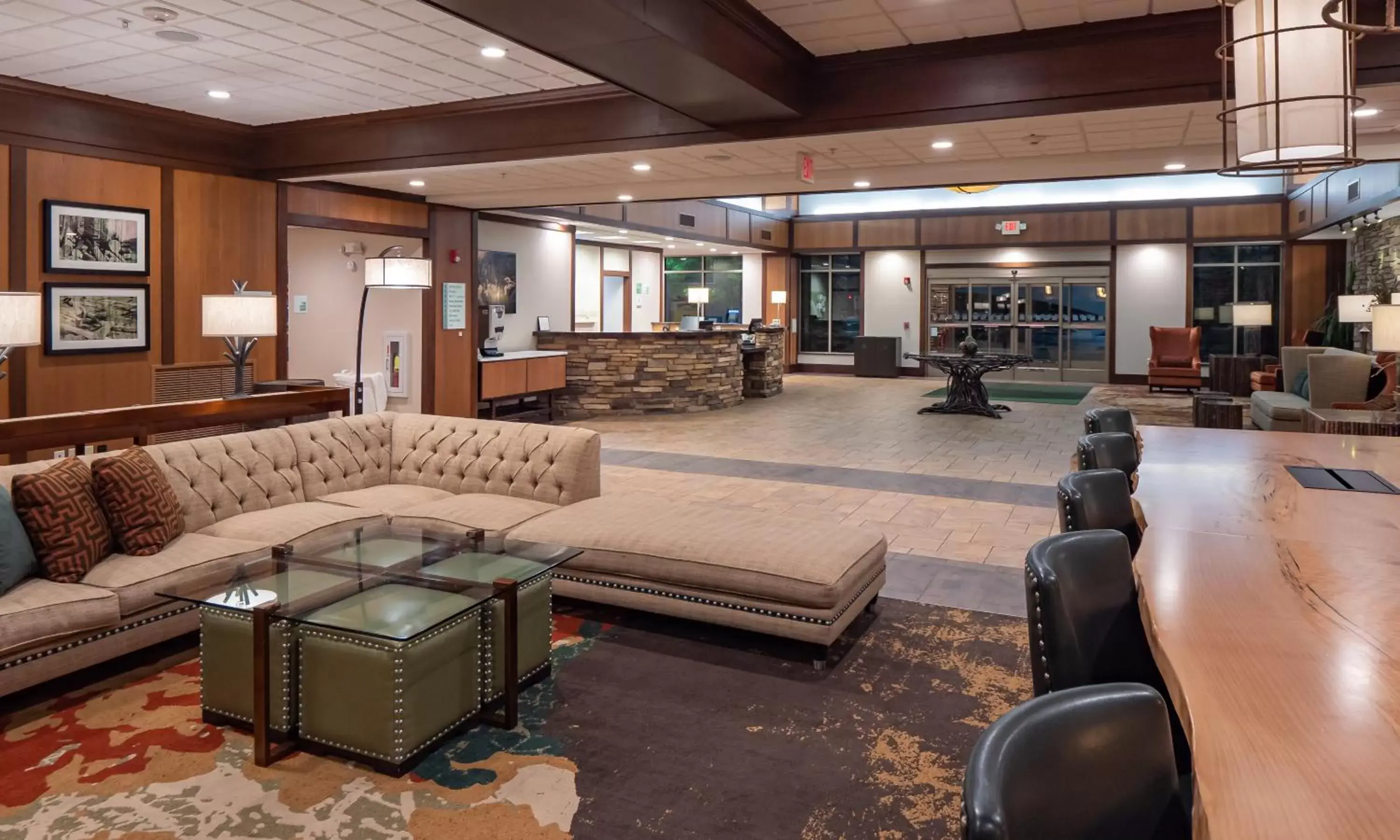 Property building, Lobby/Reception in Holiday Inn Stevens Point - Convention Center, an IHG Hotel