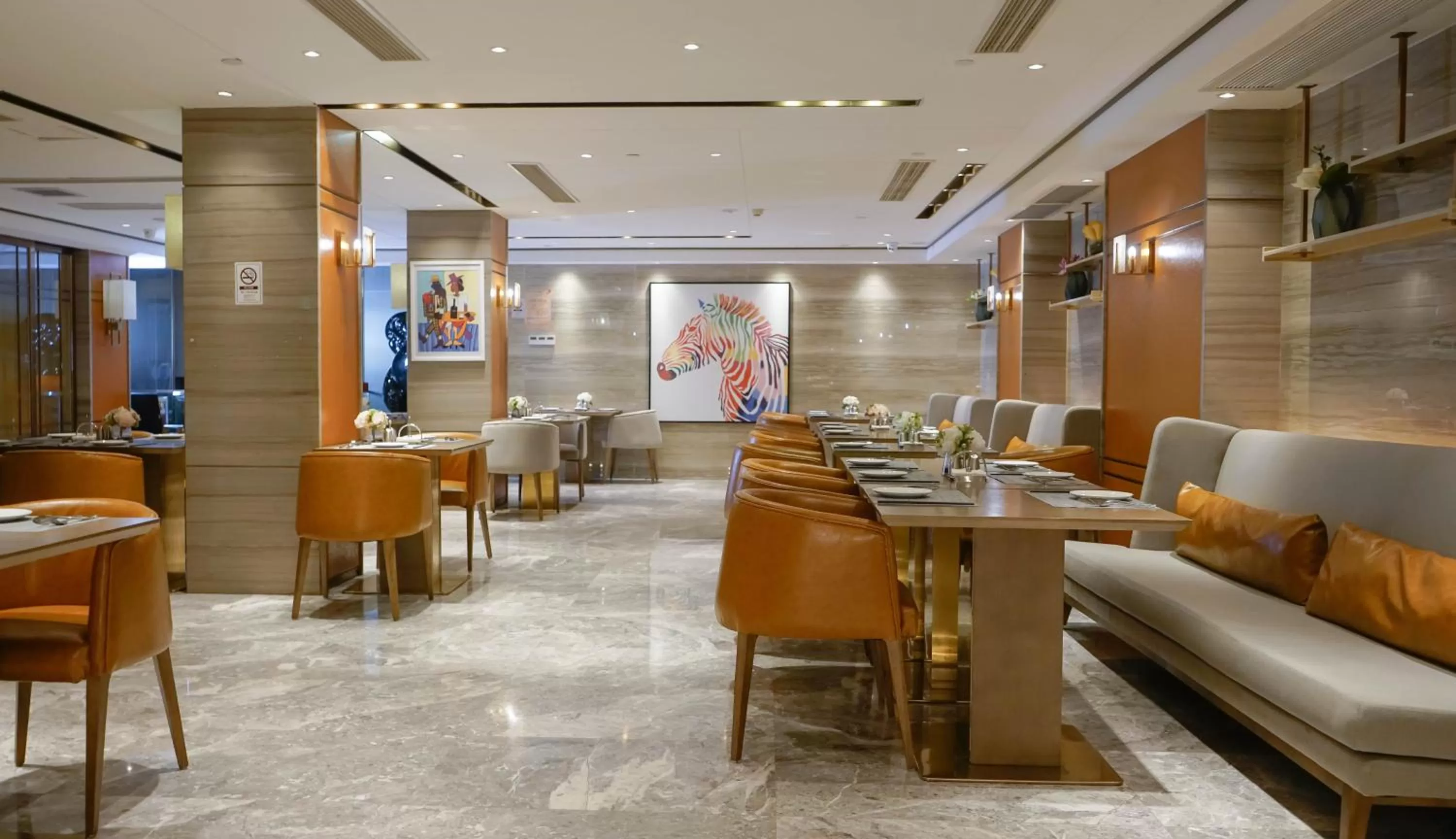 Restaurant/places to eat in Paco Hotel Datang Metro Guangzhou-Free breakfast and proximity to Pazhou Exhibition Center
