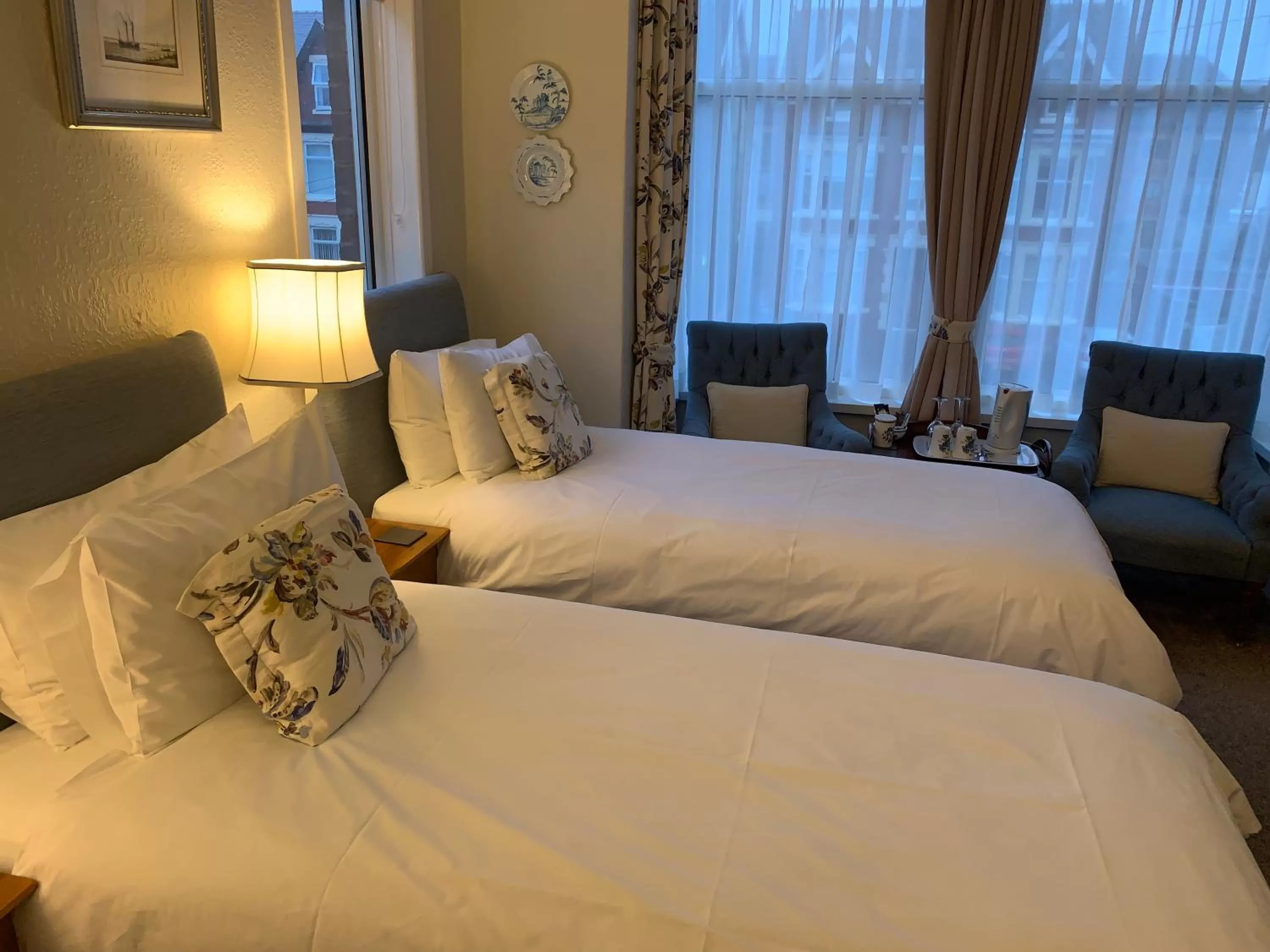 Bedroom, Bed in The Gaydon