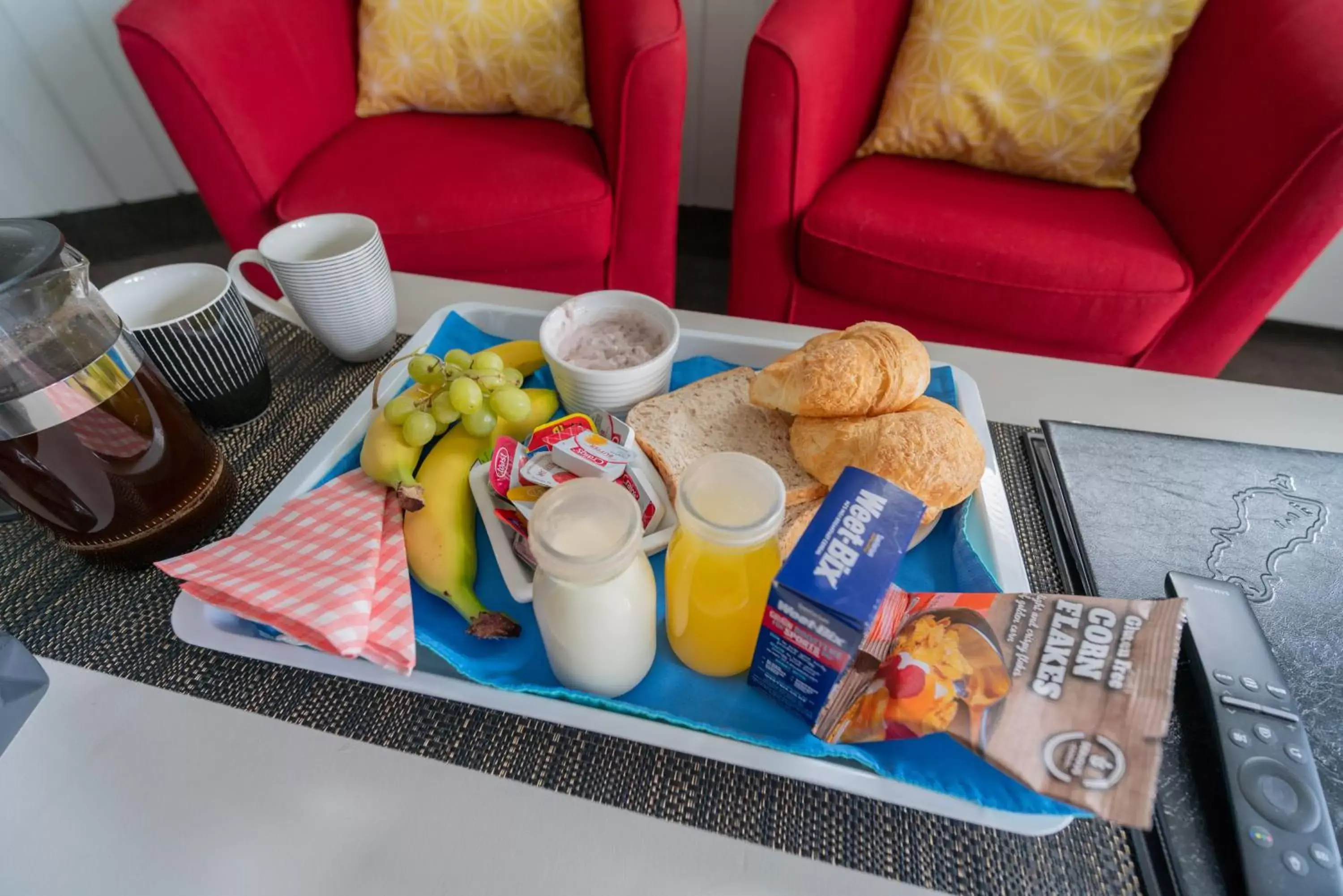 Breakfast in ASURE Explorer Motel & Apartments