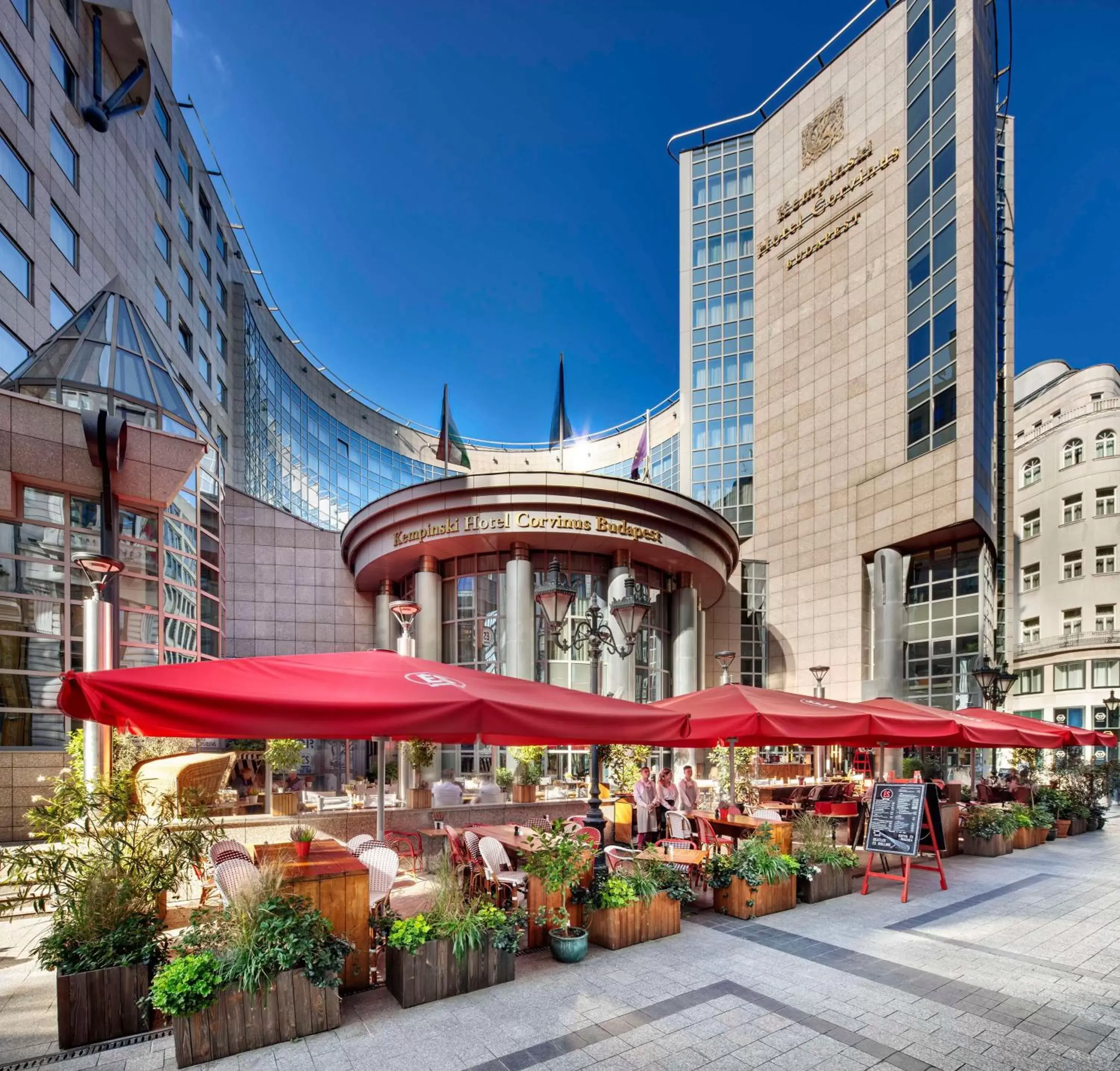 Restaurant/places to eat, Property Building in Kempinski Hotel Corvinus Budapest