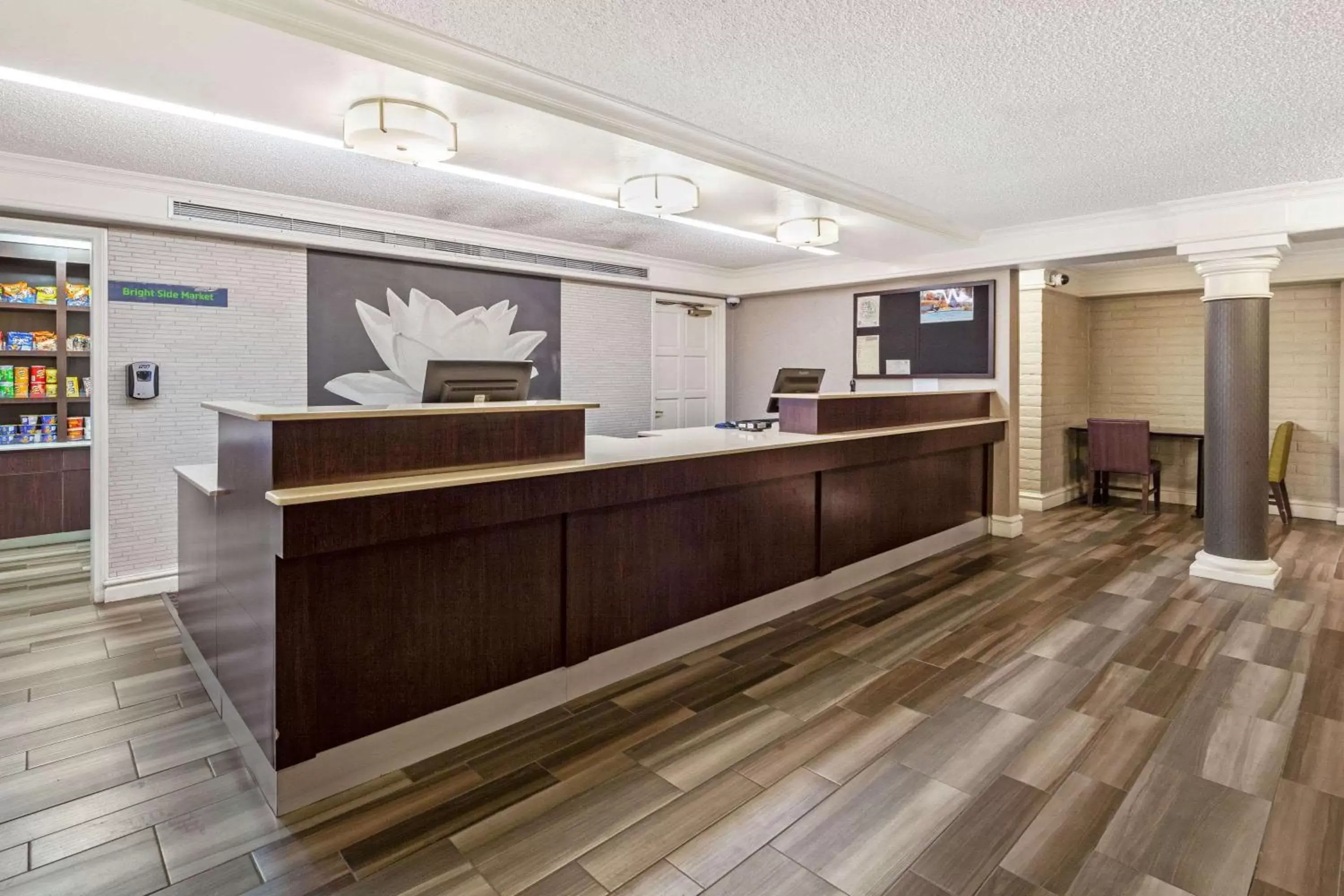 Lobby or reception, Lobby/Reception in La Quinta Inn by Wyndham Ventura