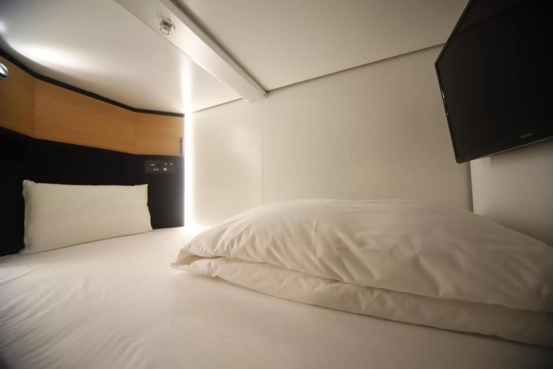 Photo of the whole room, Bed in Dormy Inn Korakuen