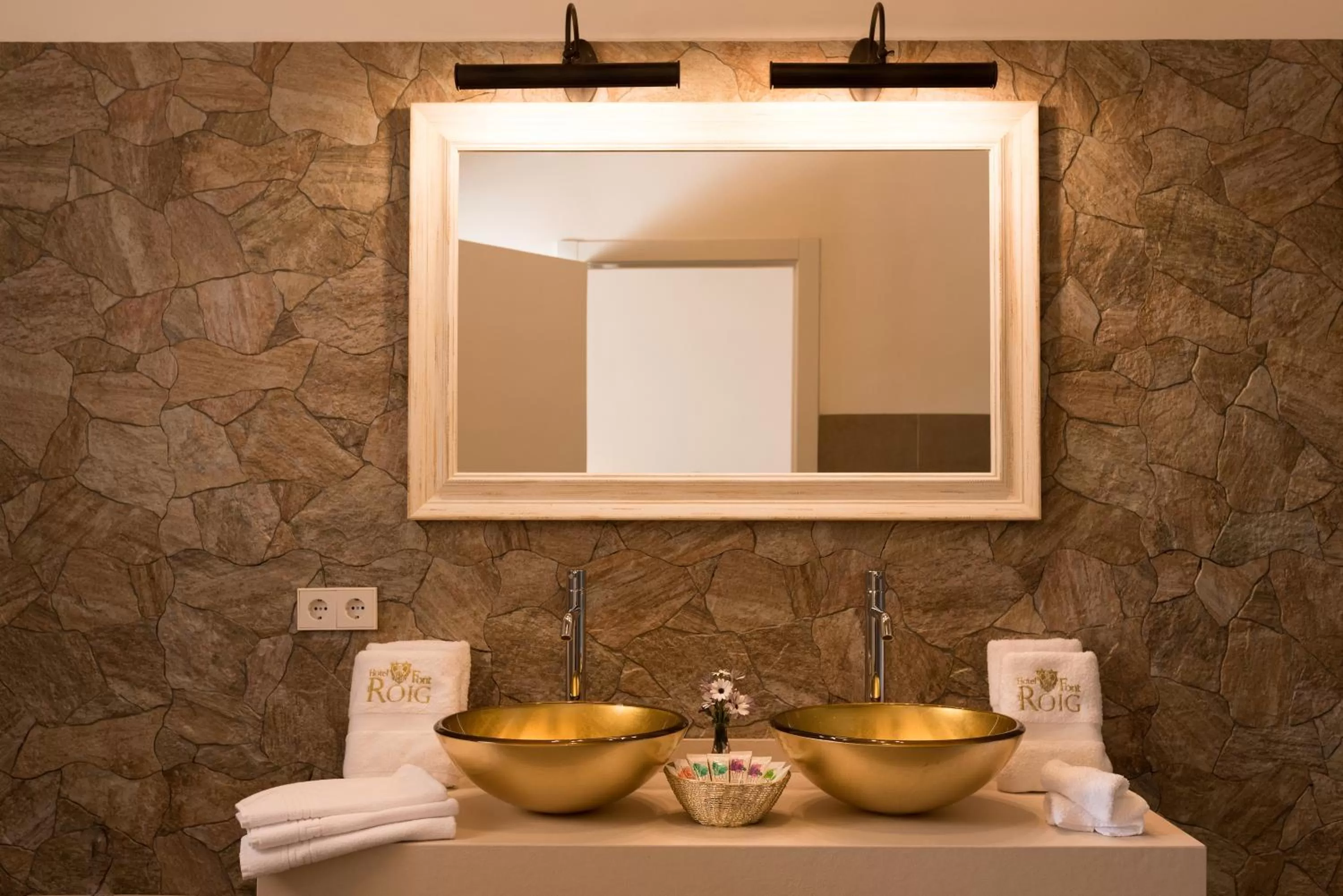 Bathroom in Casa Font i Roig