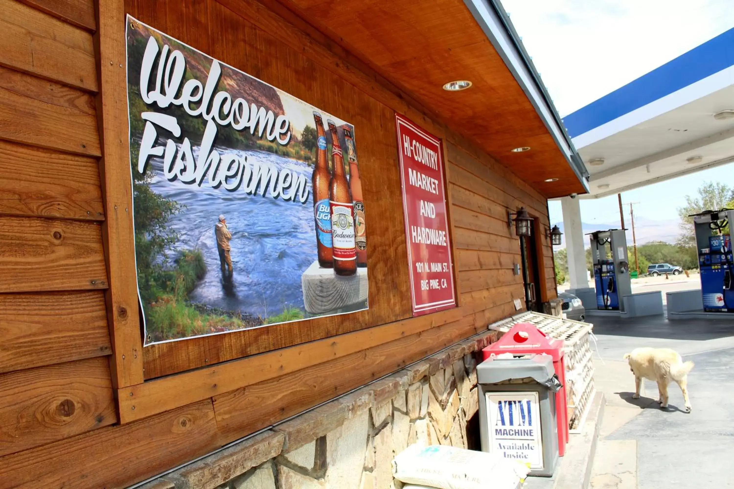 Facade/entrance in Bristlecone Motel