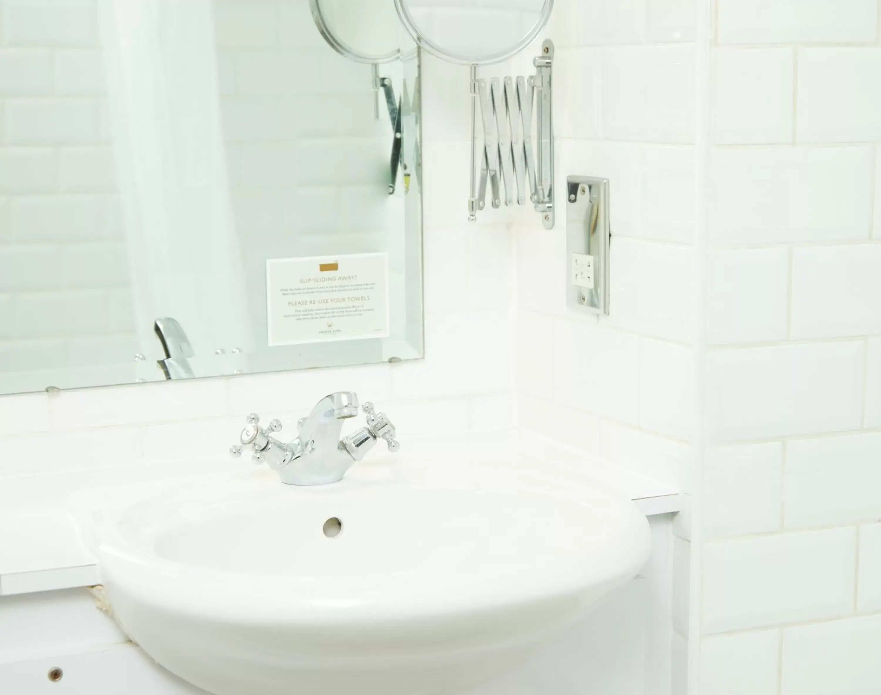 Bathroom in Fieldhead Hotel by Greene King Inns