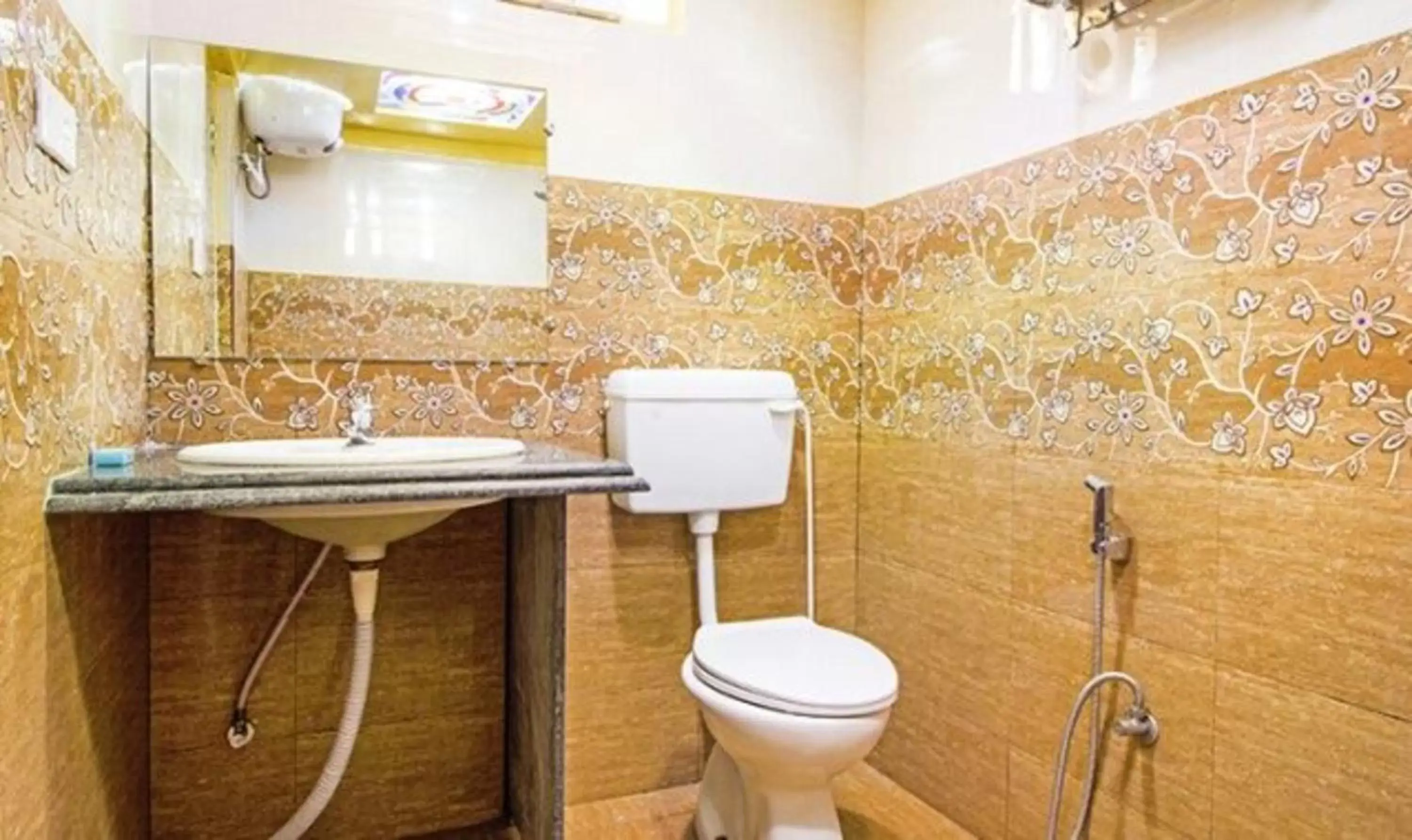 Toilet, Bathroom in FabHotel Amaltas