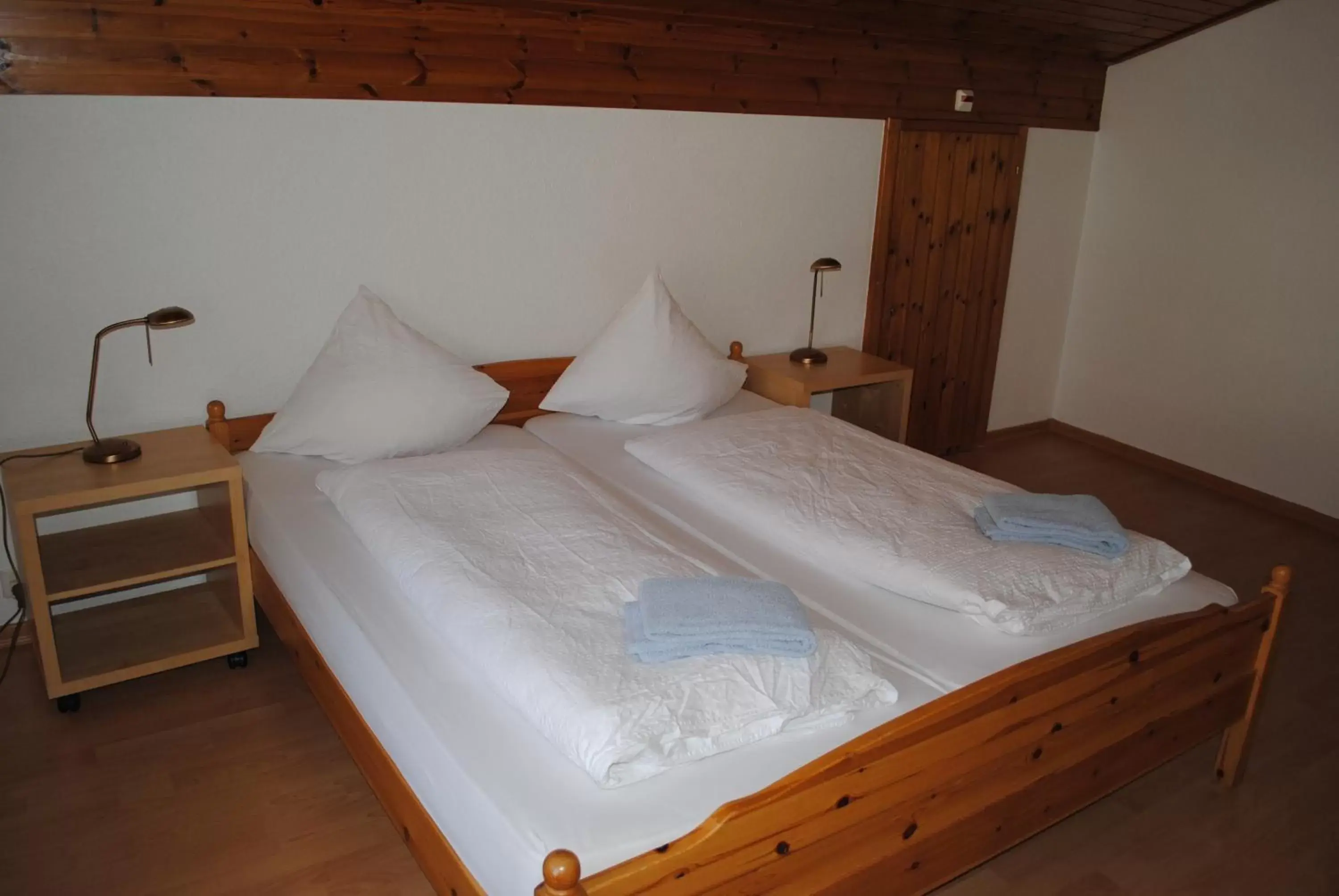 Bed in Hotel Weisses Kreuz