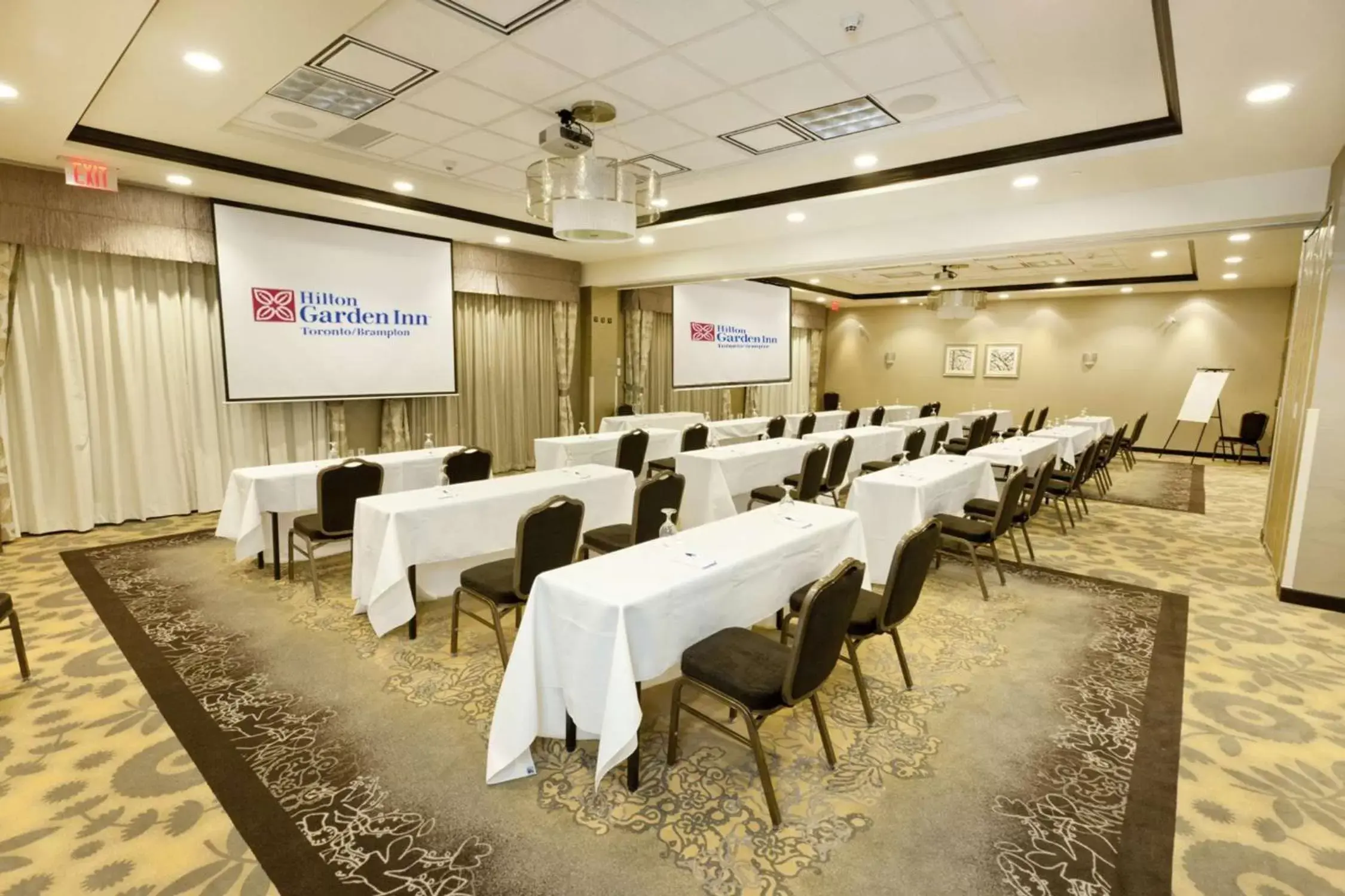 Meeting/conference room in Hilton Garden Inn Toronto/Brampton