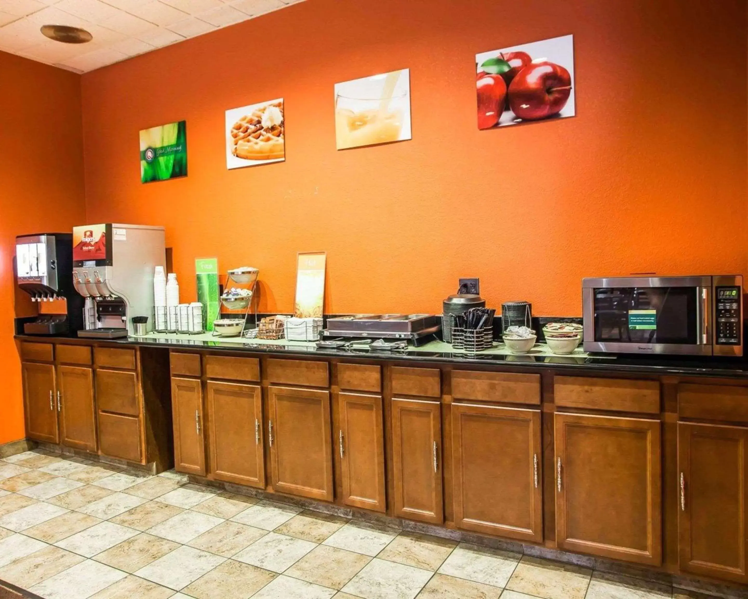 Restaurant/places to eat in Quality Inn Fort Dodge