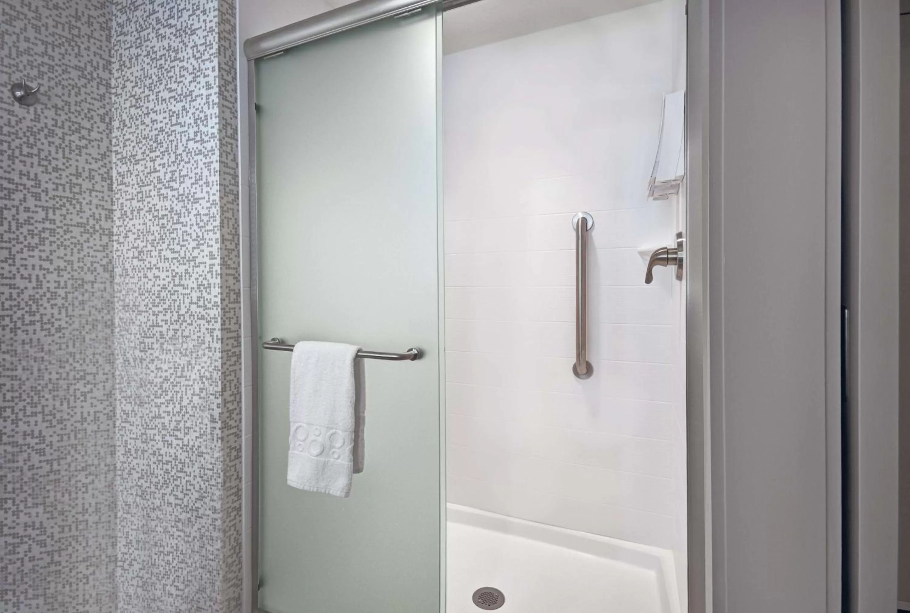 Shower in Home2 Suites By Hilton Utica, Ny