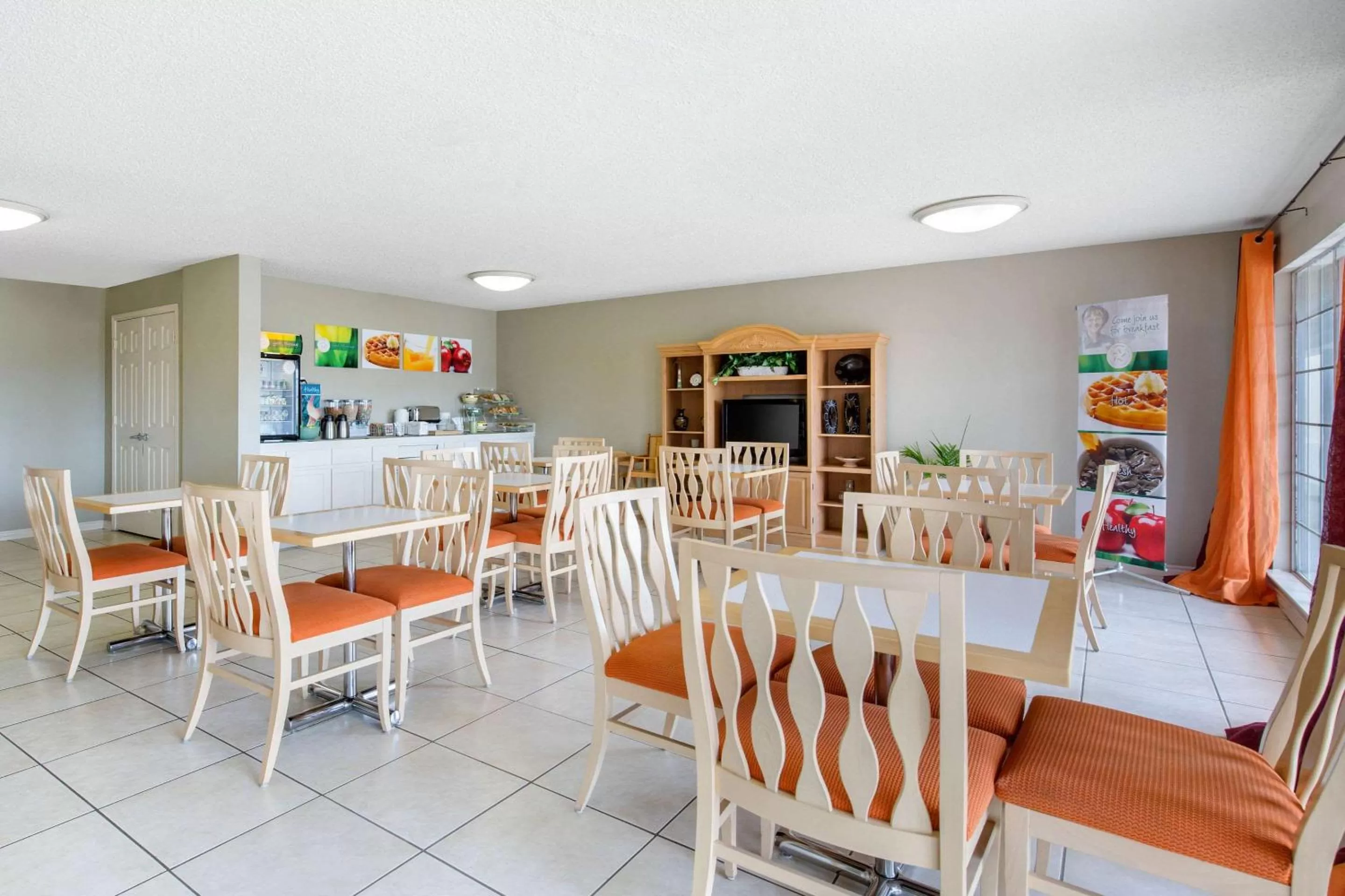 Restaurant/places to eat in Quality Inn Clute Freeport