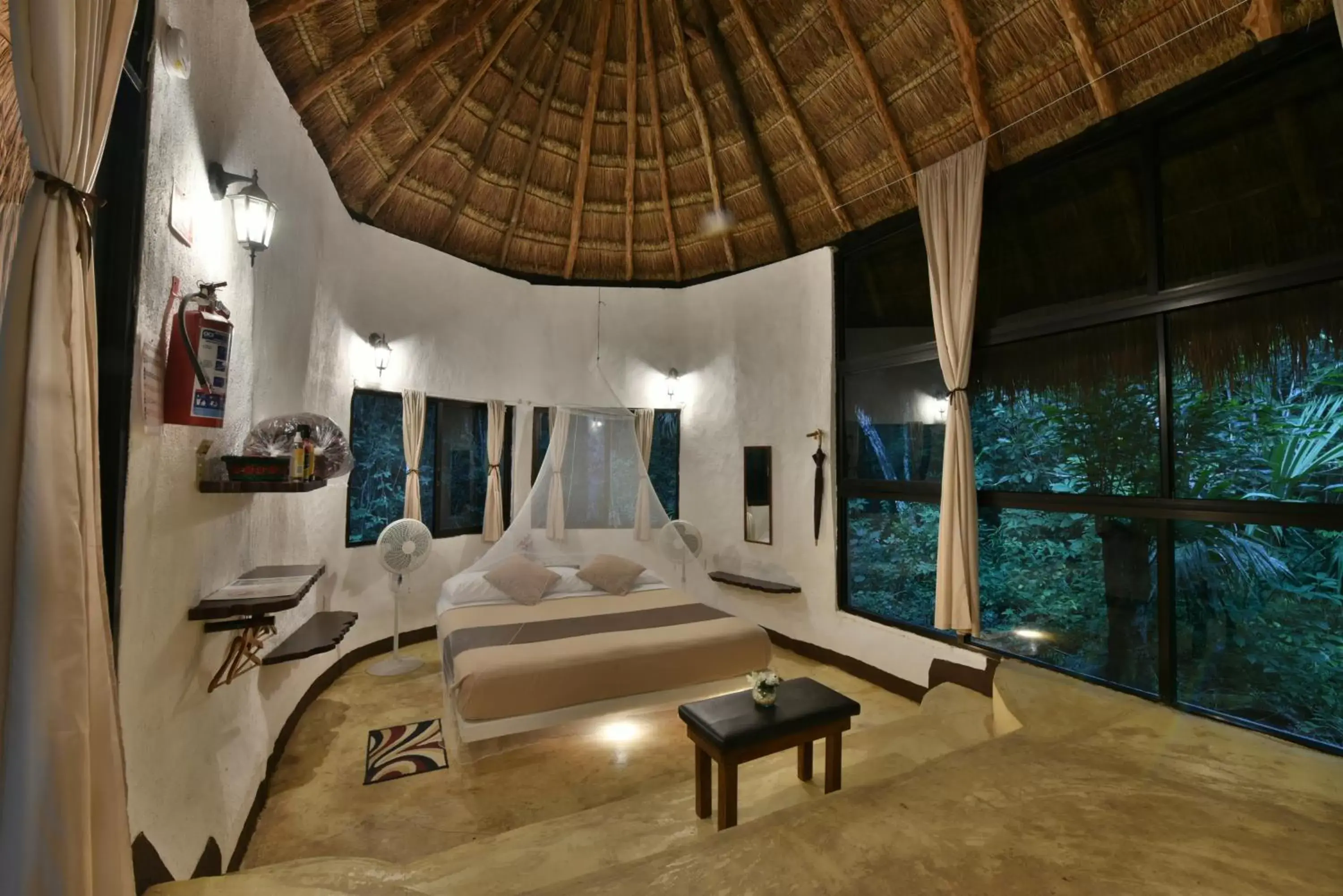 Bed, Seating Area in Jolie Jungle Eco Hotel