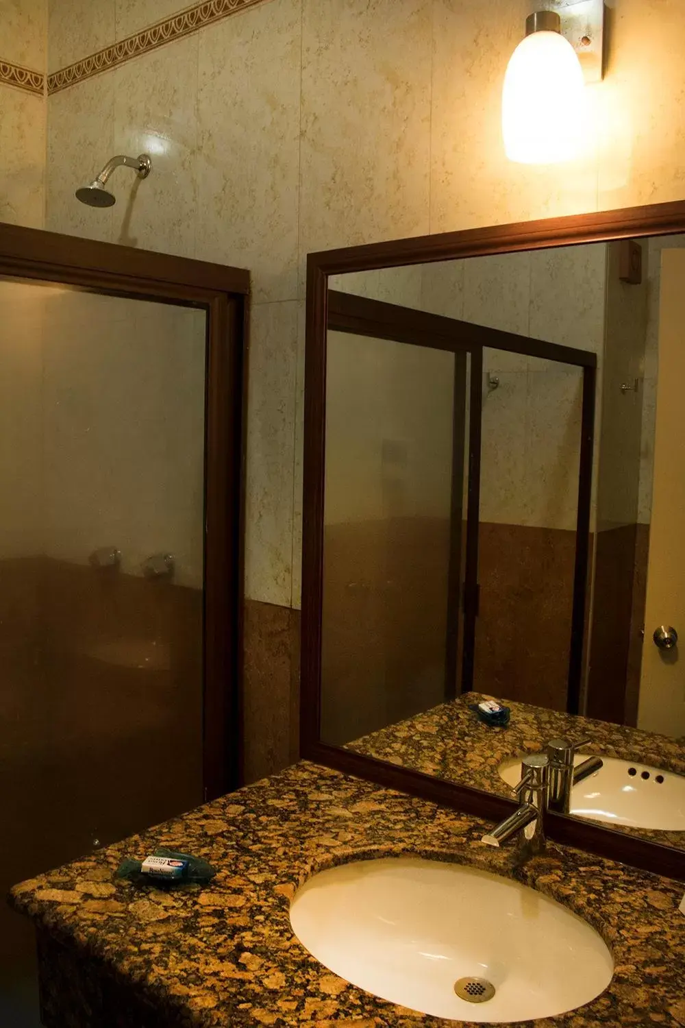 Bathroom in Hotel Isleño
