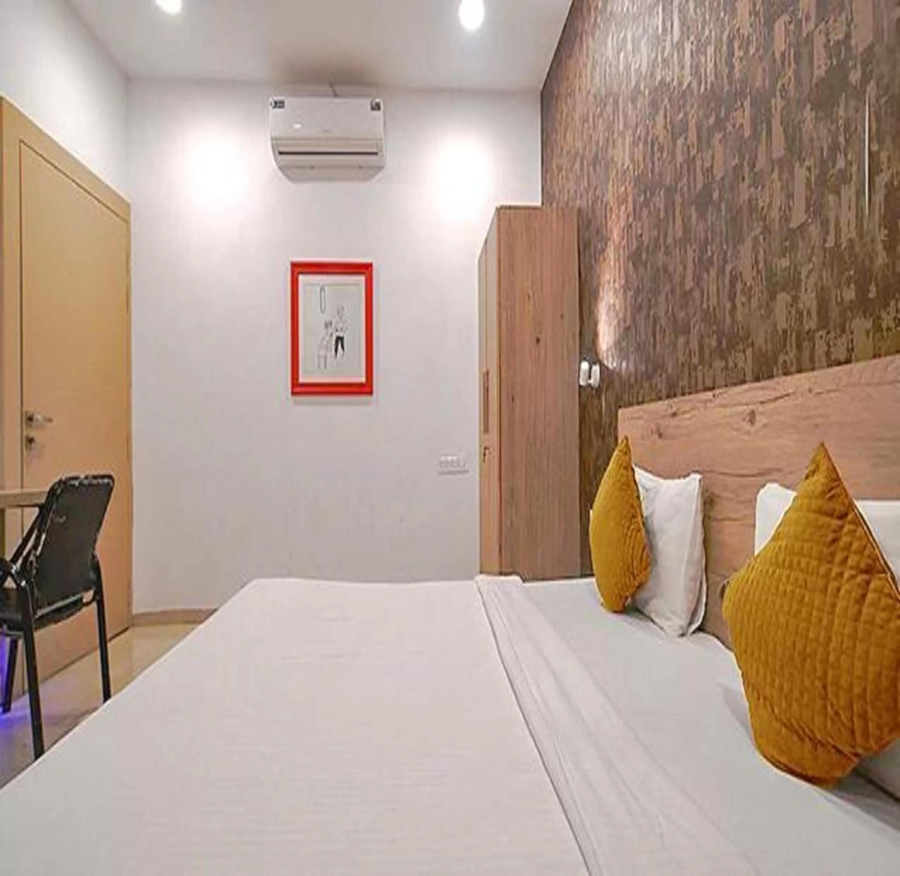 Bed in FabHotel Destiny 54