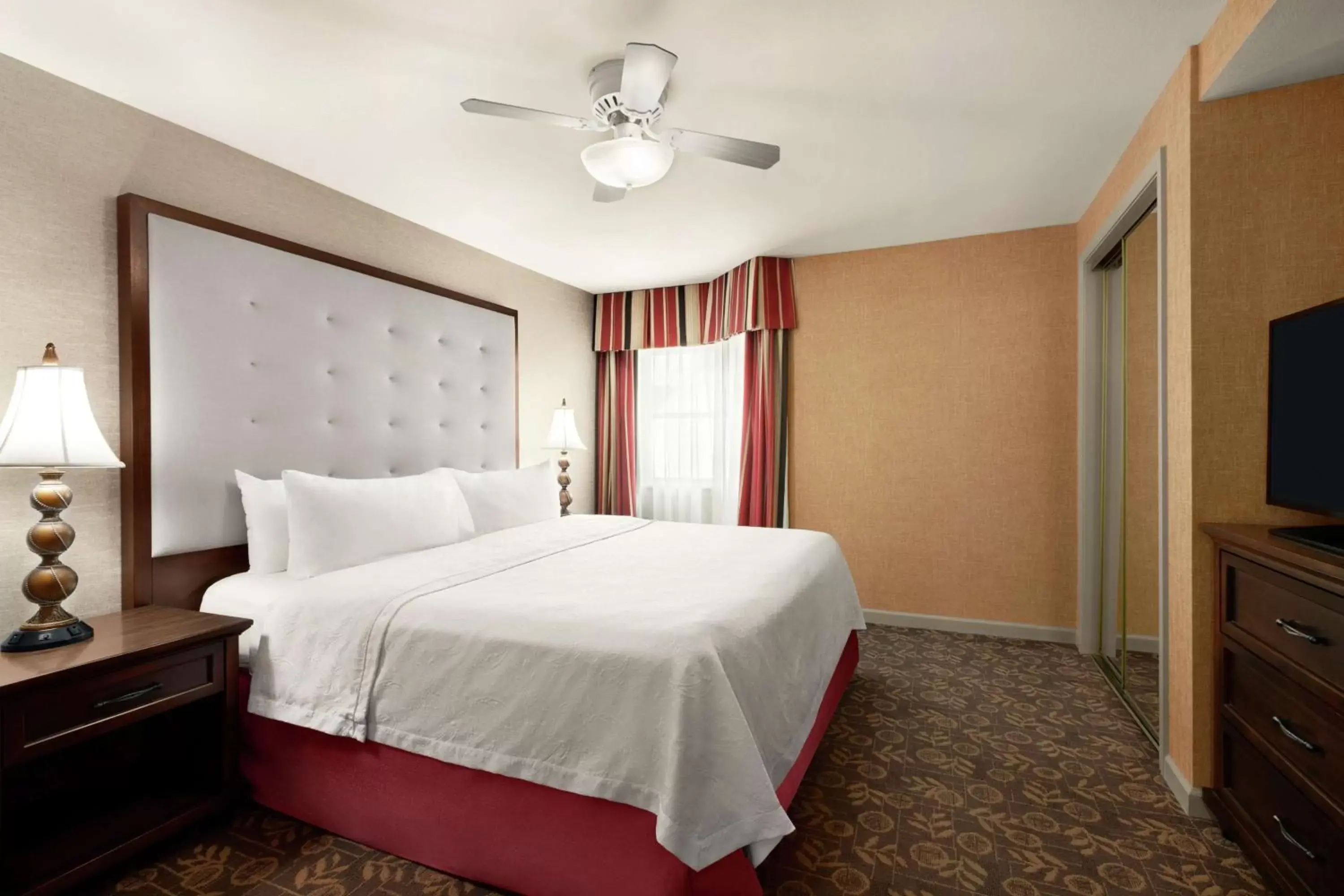 Bedroom, Bed in Homewood Suites Syracuse-Liverpool