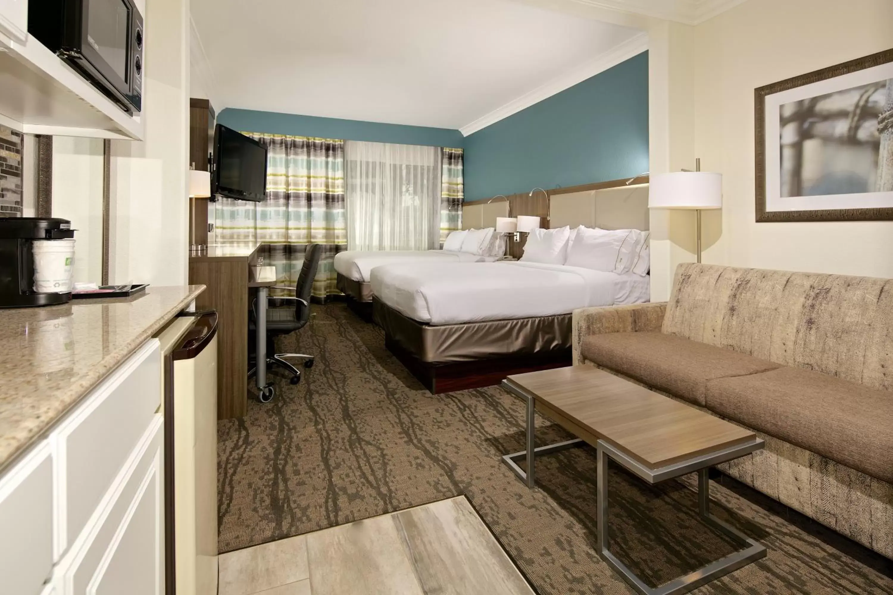 Photo of the whole room in Holiday Inn Express Hotel & Suites - Paso Robles, an IHG Hotel