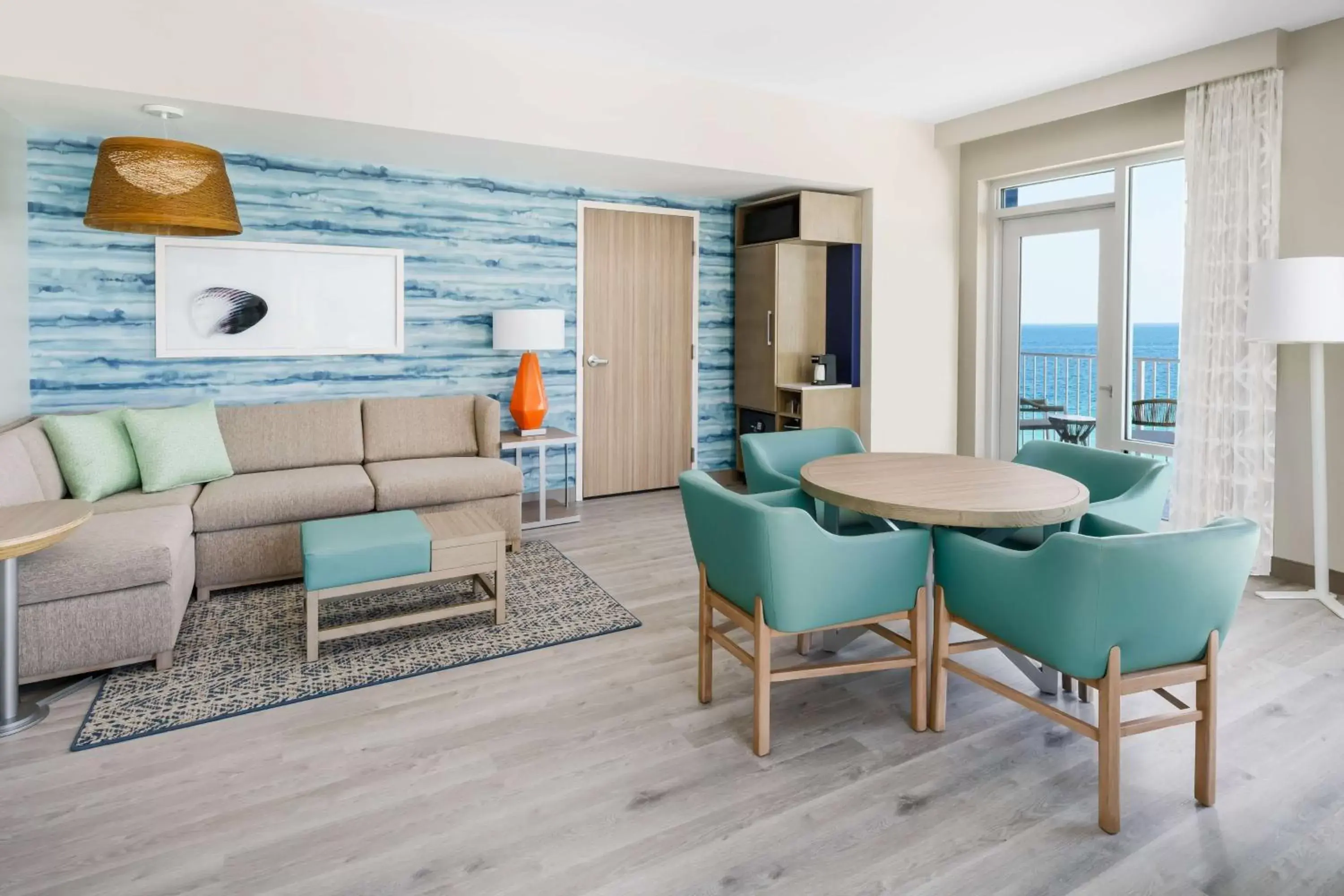 Photo of the whole room, Seating Area in Hyatt Place Panama City Beach - Beachfront