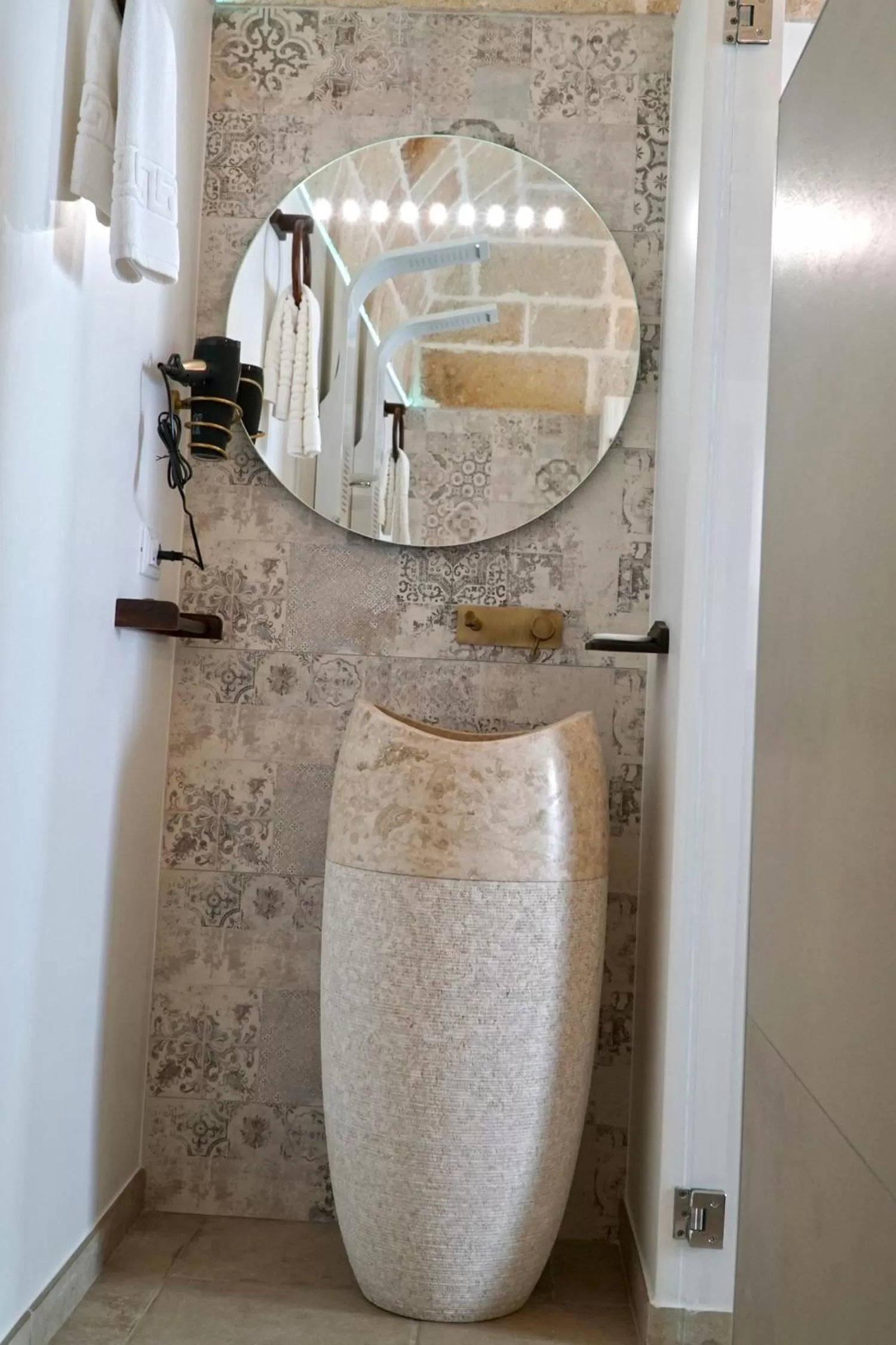 Suite 141 - Luxury B&B