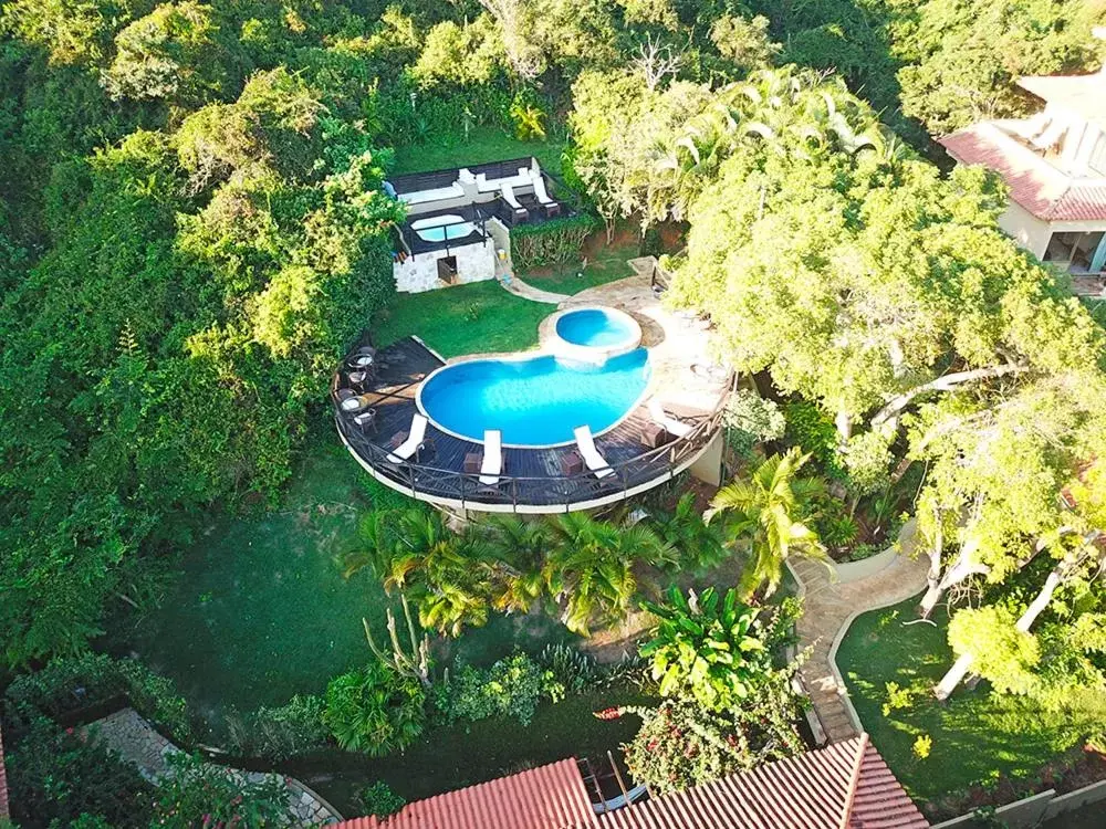 Pool View in Pousada Amancay