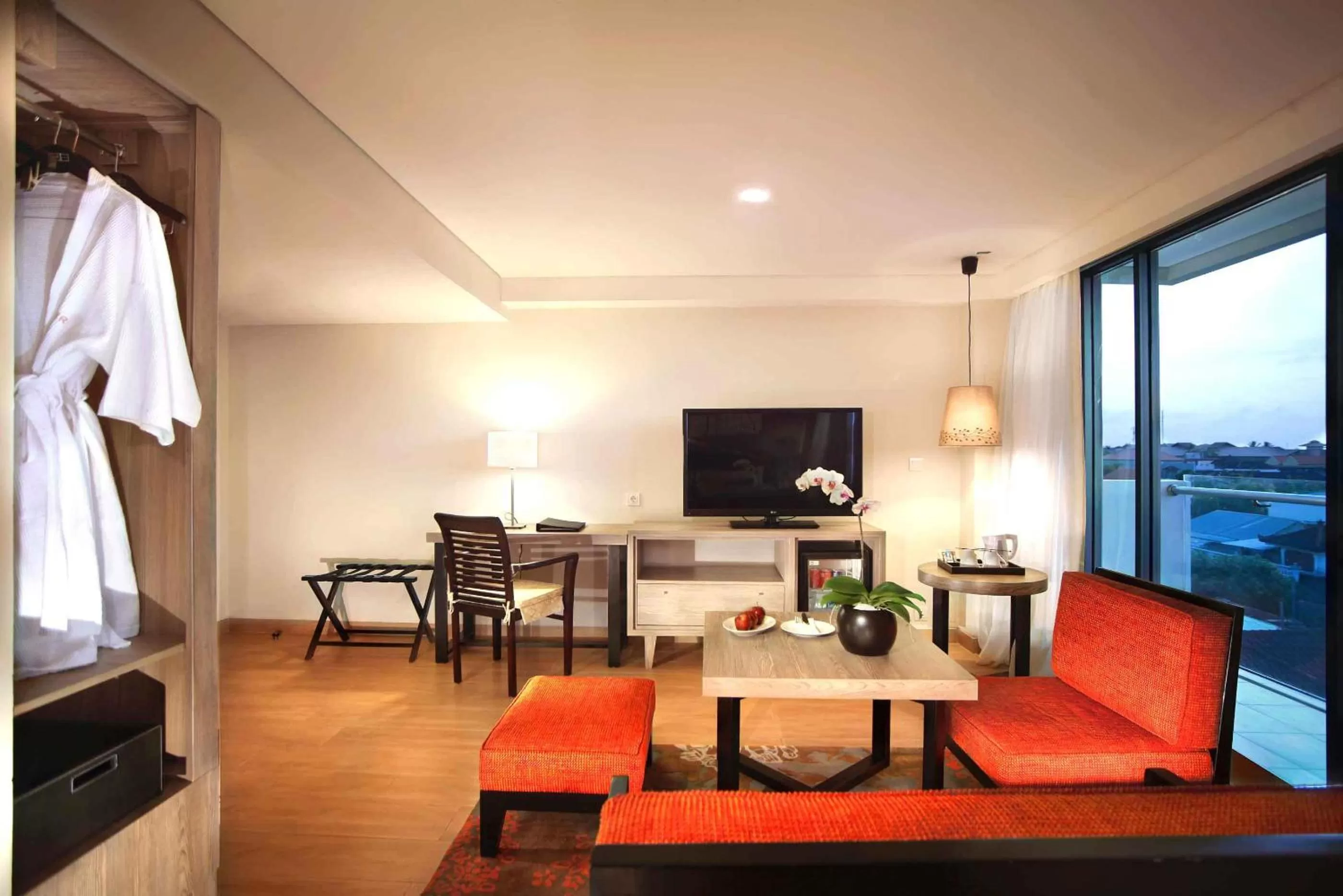 TV and multimedia in Harper Kuta Hotel by ASTON