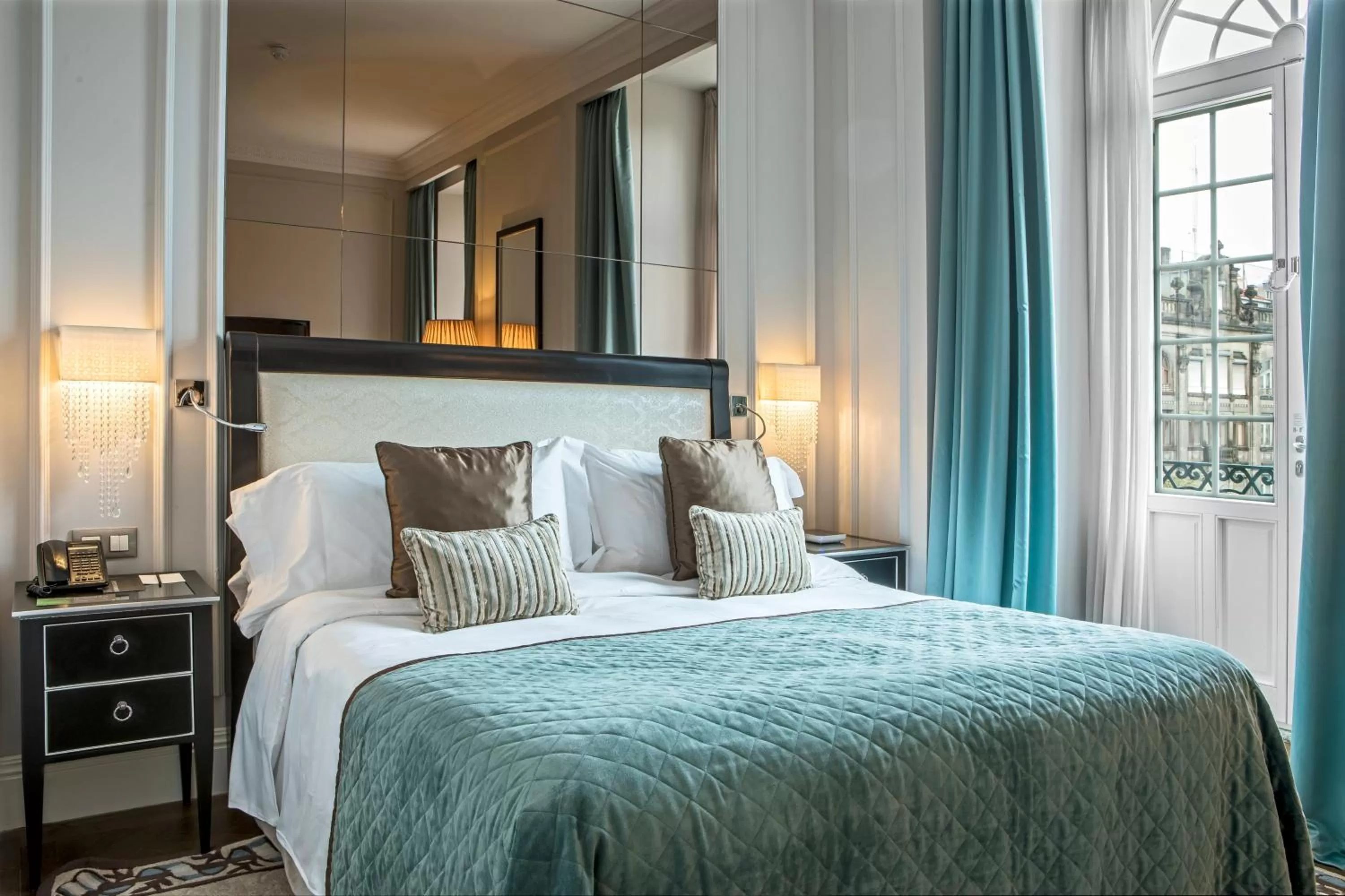 Photo of the whole room, Bed in InterContinental Porto - Palacio das Cardosas by IHG