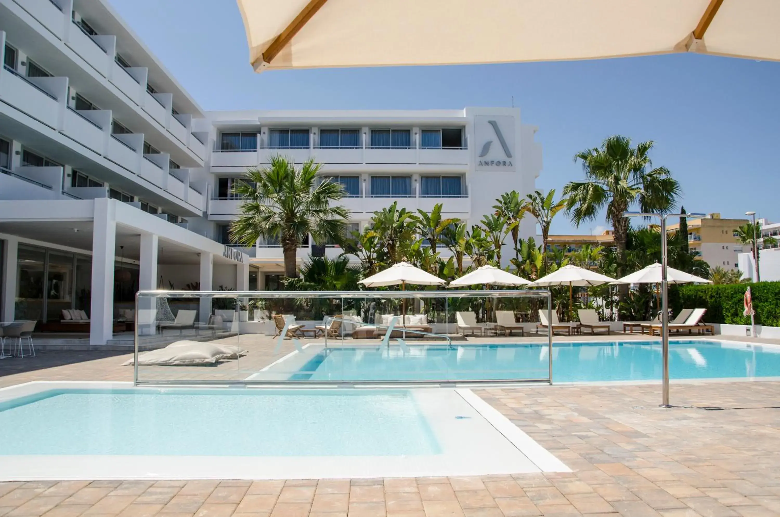 Swimming Pool in Hotel Anfora Ibiza