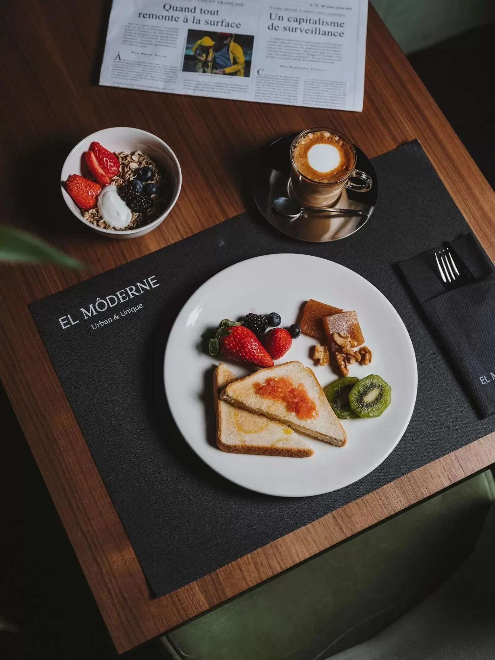 Breakfast in El Môderne Hotel Breakfast in El Môderne Hotel