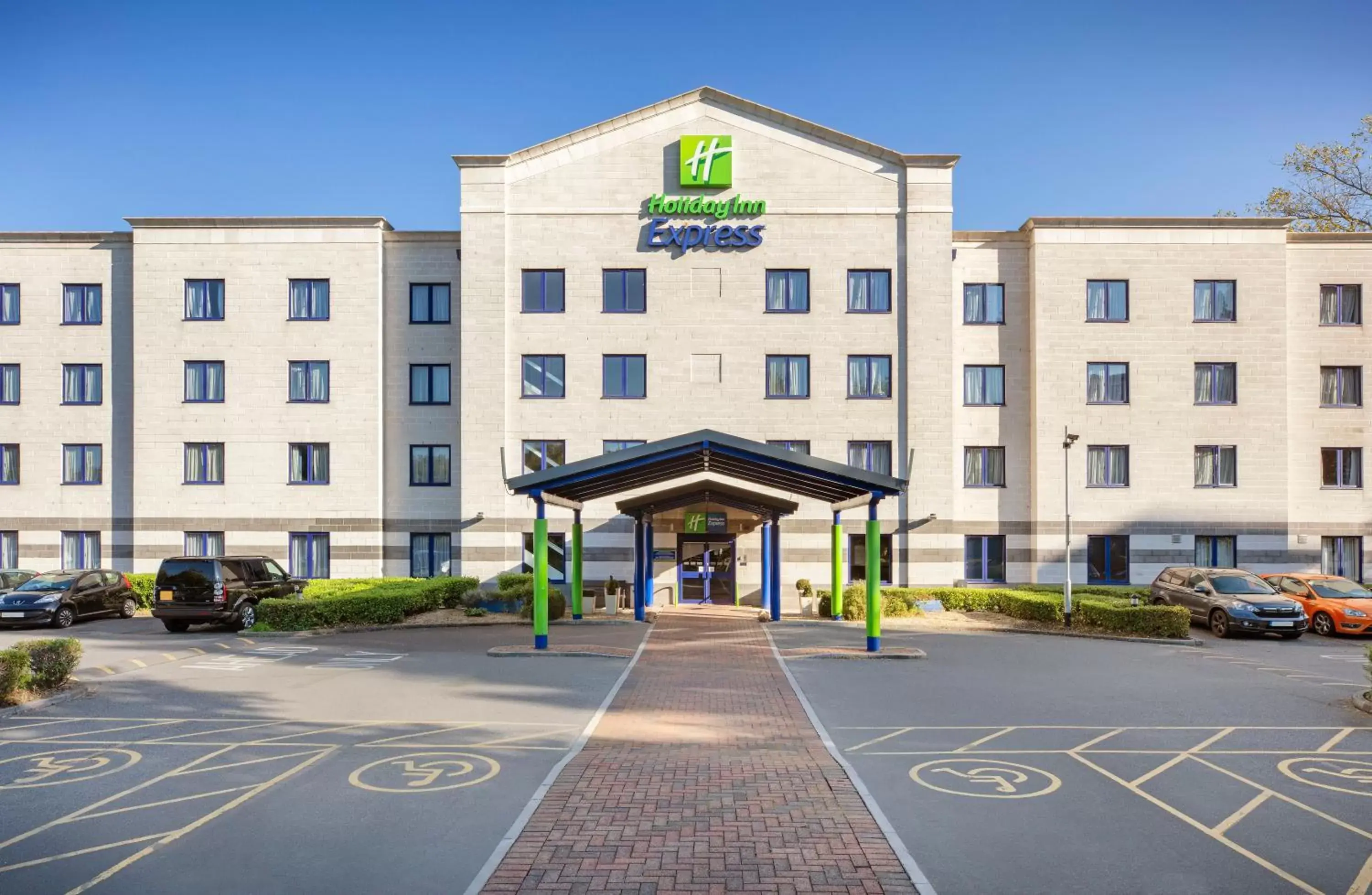 Property Building in Holiday Inn Express Poole, an IHG Hotel