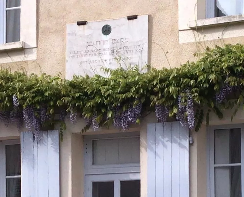 Property building in La maison Jeanne d'Arc