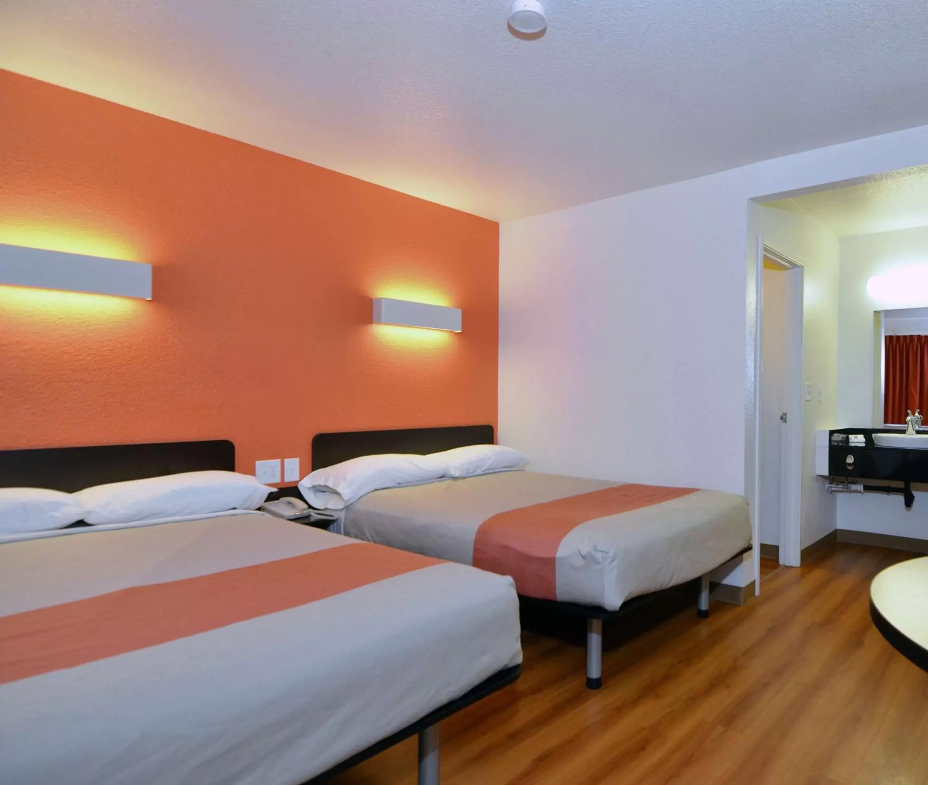 Bedroom, Bed in Motel 6-Palm Desert, CA - Palm Springs Area