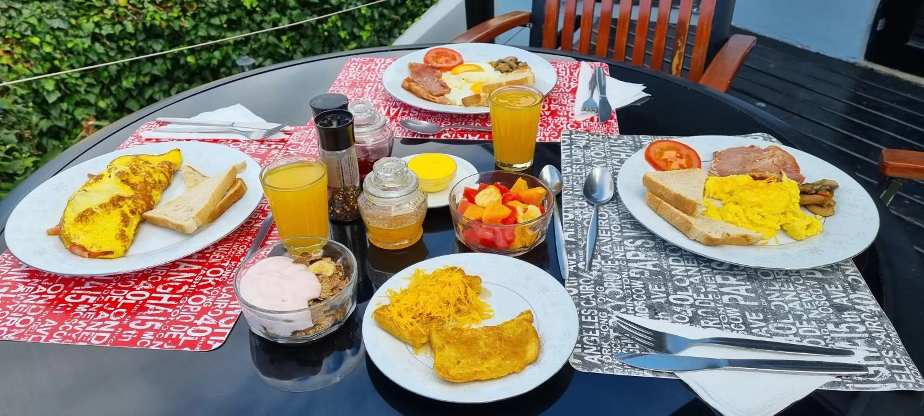 Breakfast in Lagoon Lodge