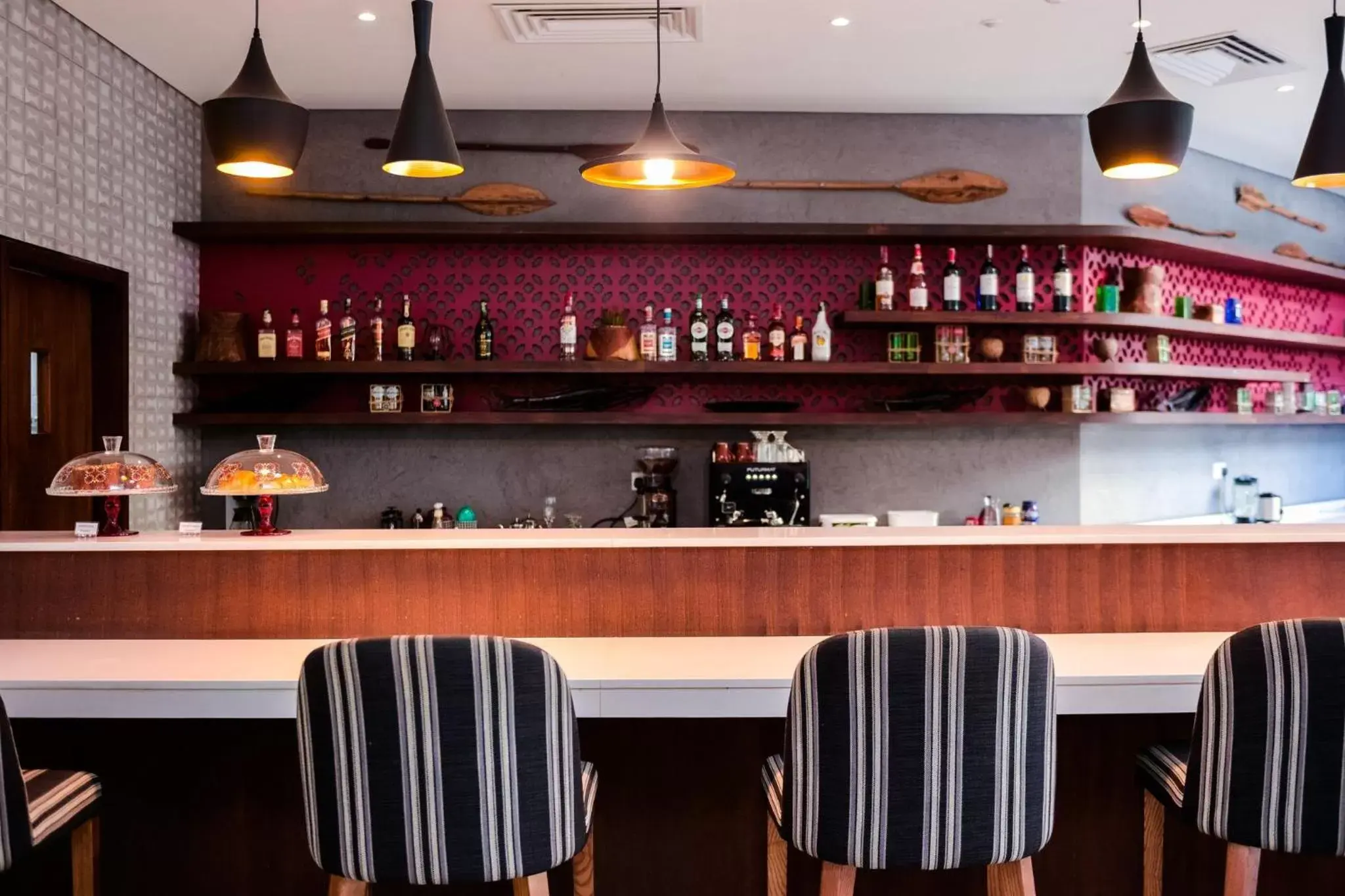 Lounge or bar in Crowne Plaza - Dar Es Salaam by IHG Lounge or bar in Crowne Plaza - Dar Es Salaam by IHG