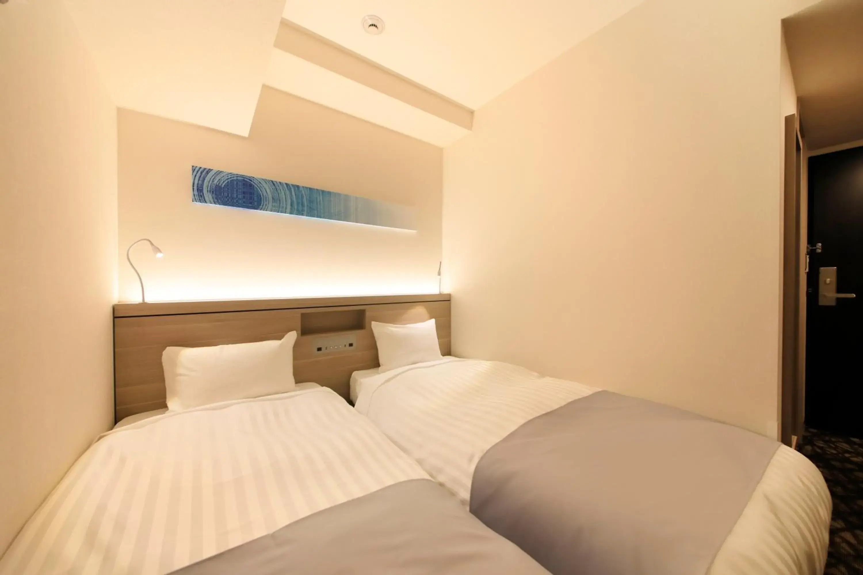 Photo of the whole room, Bed in S-peria Inn Osaka Hommachi