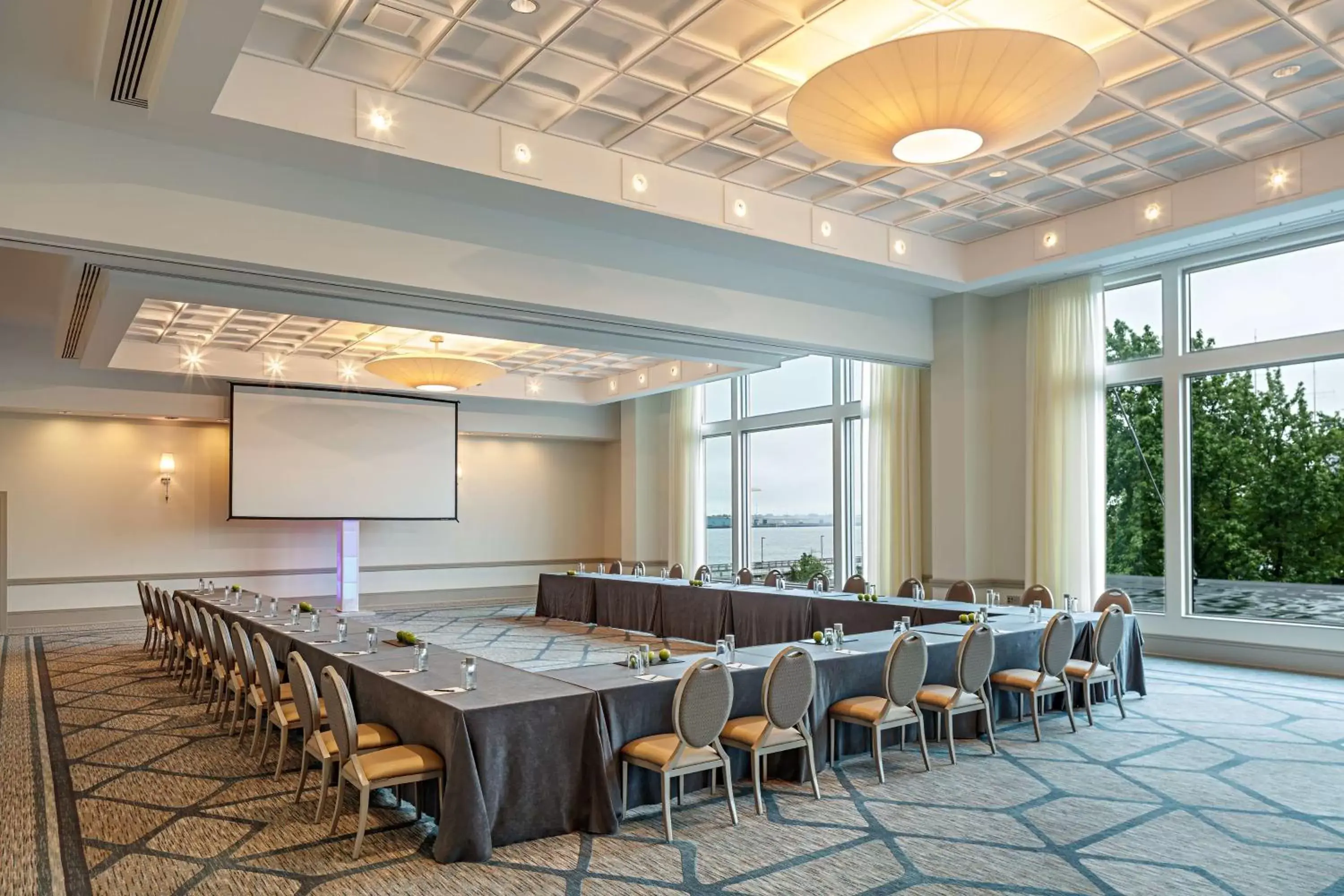 Meeting/conference room in Hilton Philadelphia at Penn's Landing