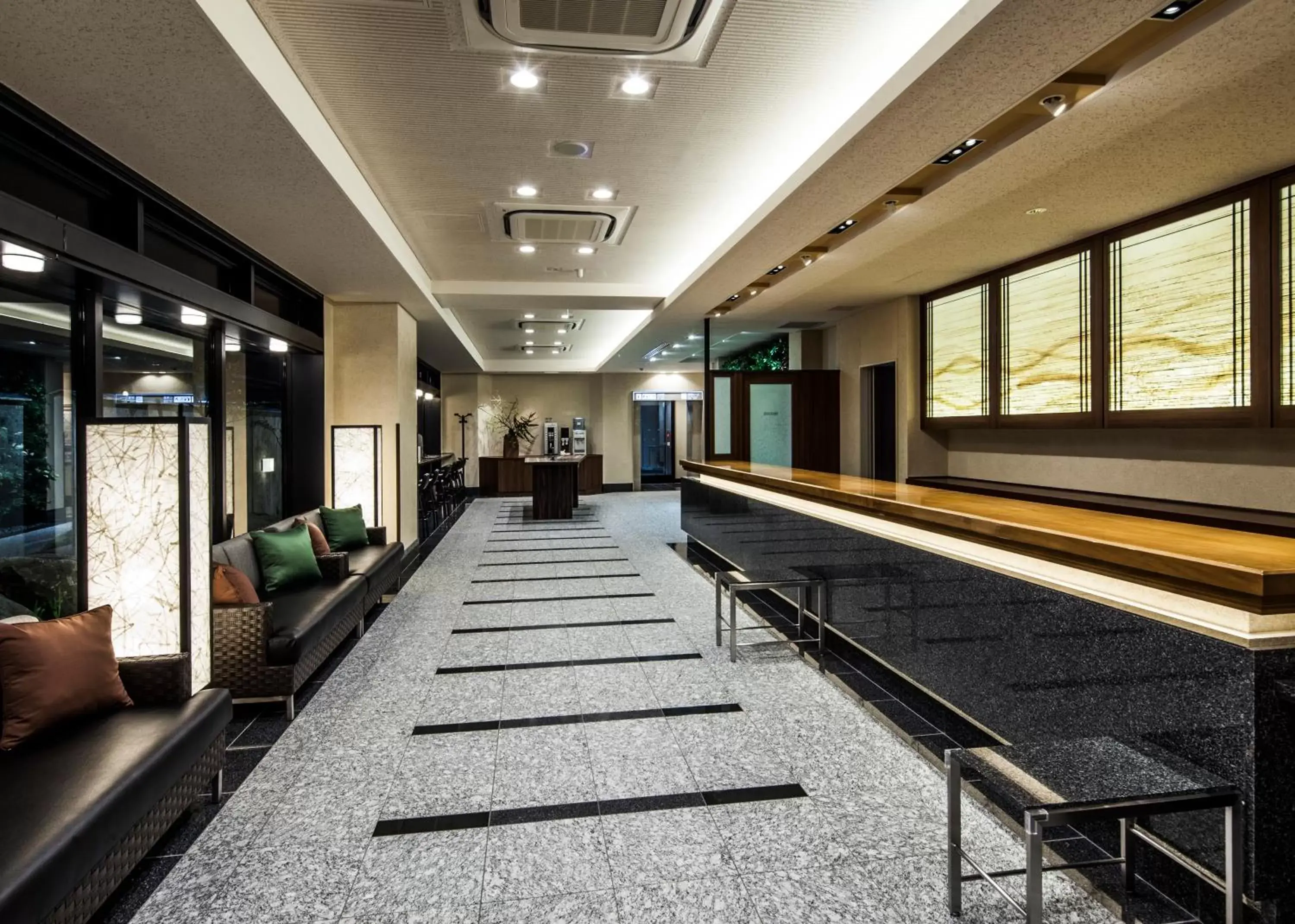 Lobby or reception in Fukui Manten Hotel Ekimae