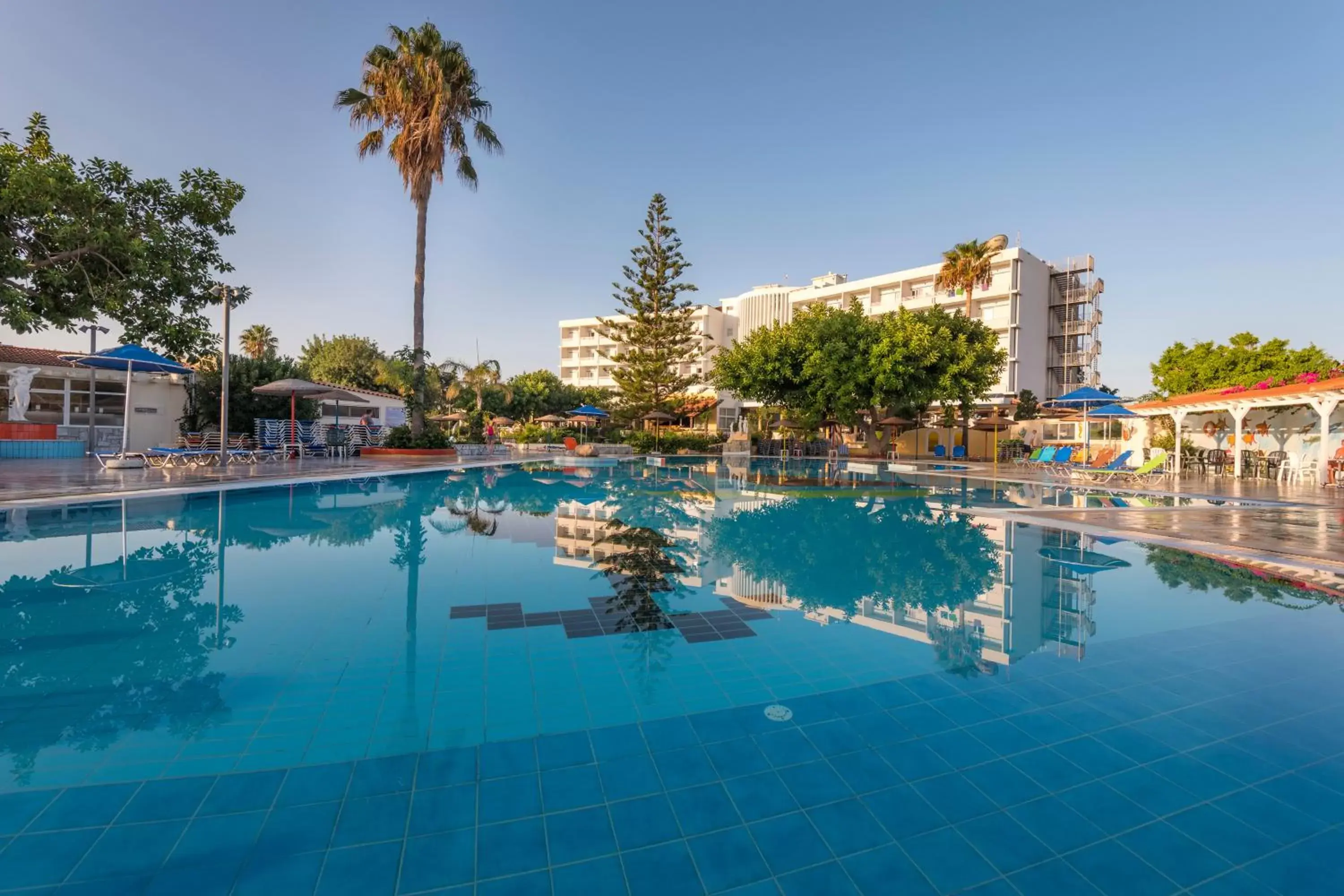 Swimming Pool in Atlantis Hotel