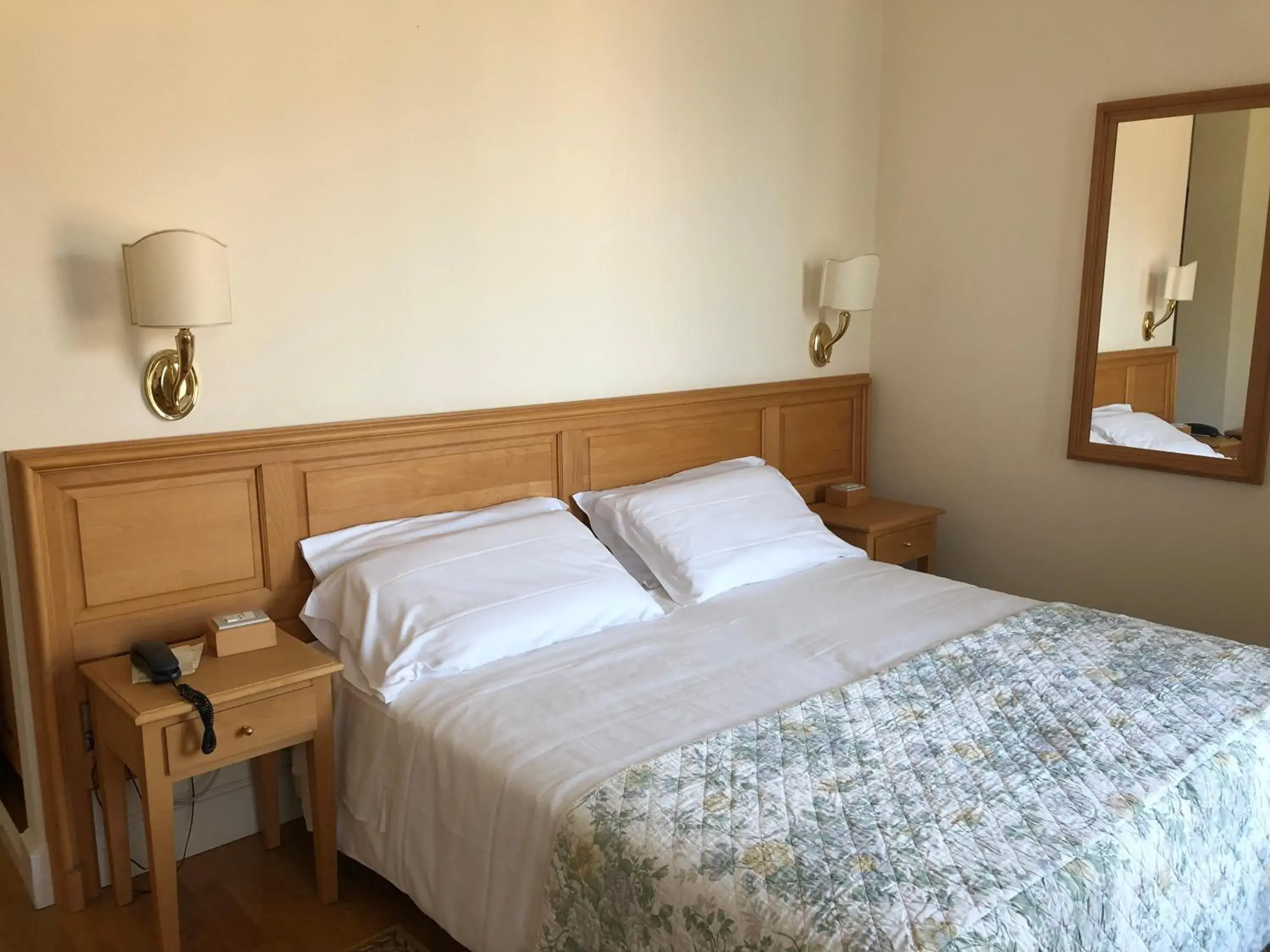 Bedroom, Bed in Hotel Royal Bedroom, Bed in Hotel Royal