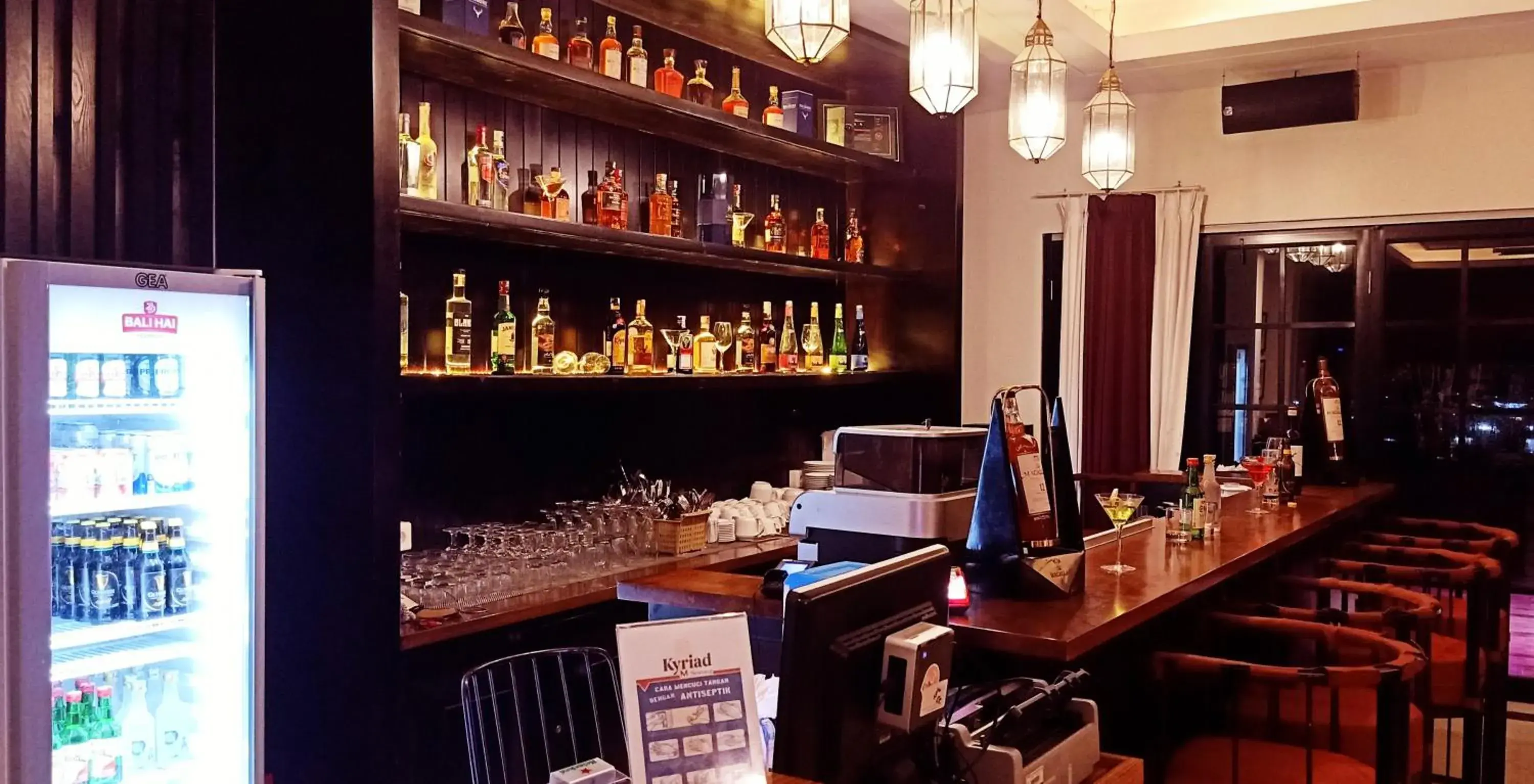 Restaurant/places to eat in M Hotel Sorong Restaurant/places to eat in M Hotel Sorong