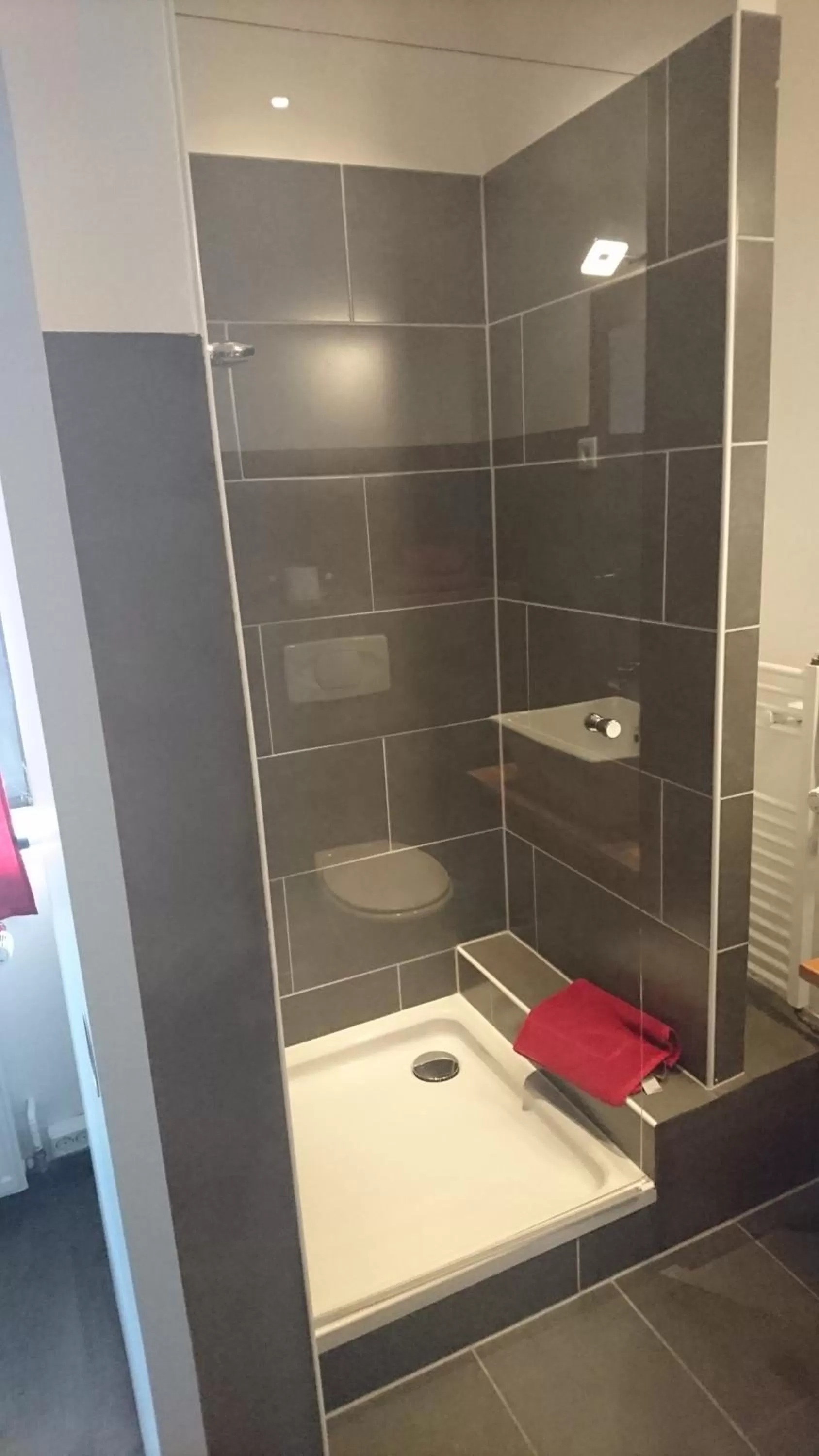 Shower in Hotel Skada City Cölln