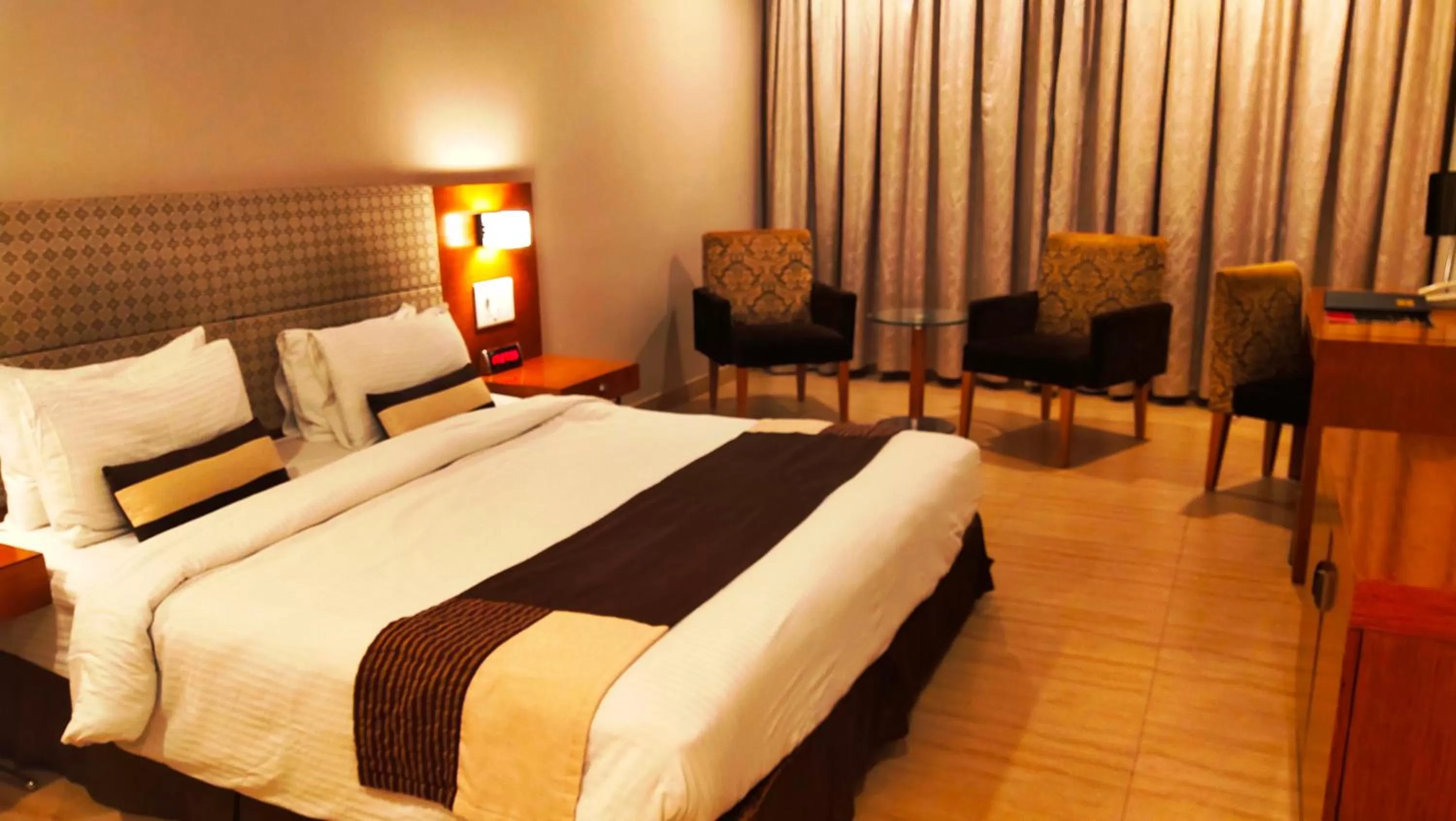 Bed in Best Western Ashoka