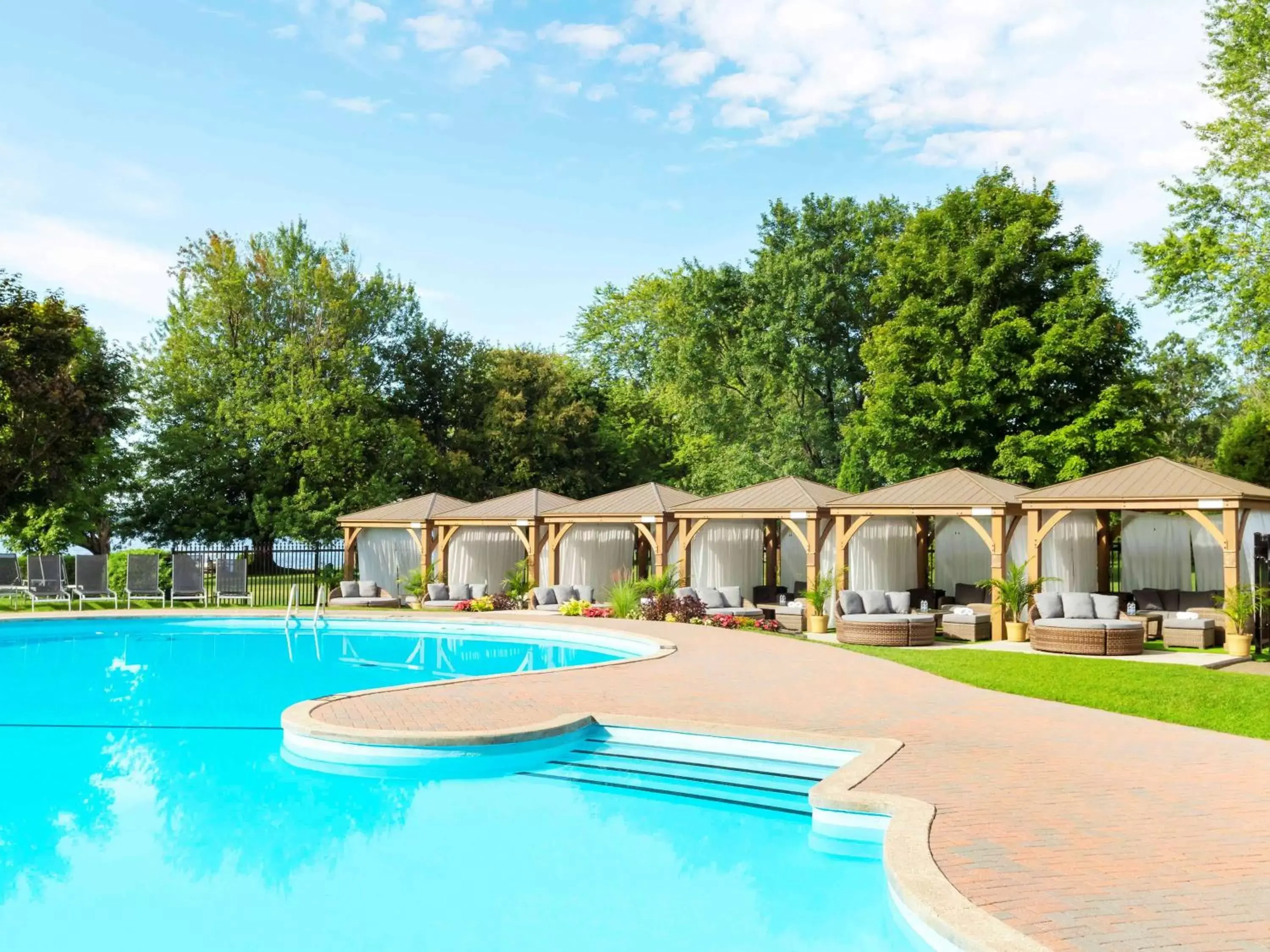 On site, Swimming Pool in Fairmont Le Chateau Montebello