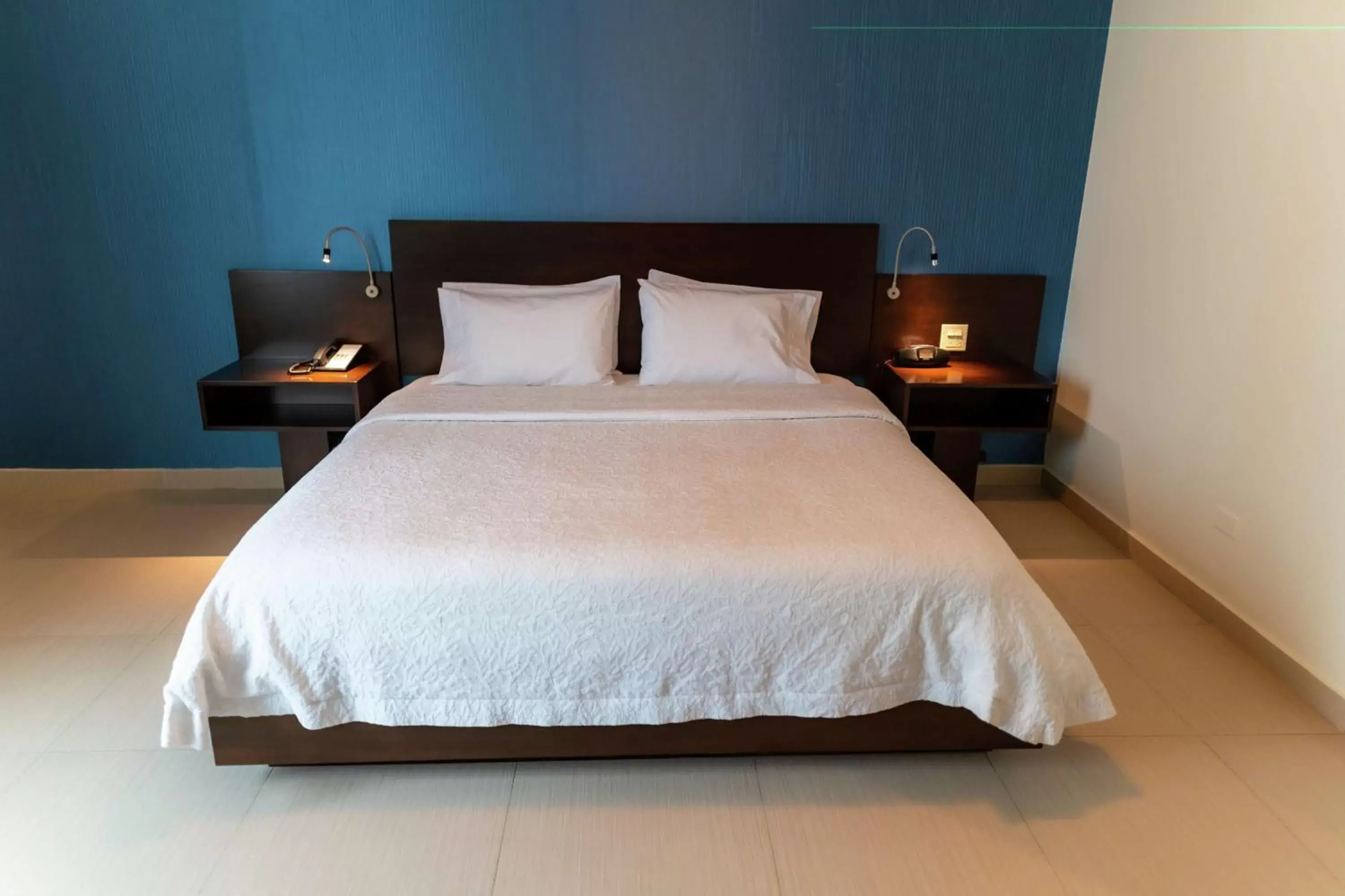 Bed in Hampton by Hilton Panama Bed in Hampton by Hilton Panama