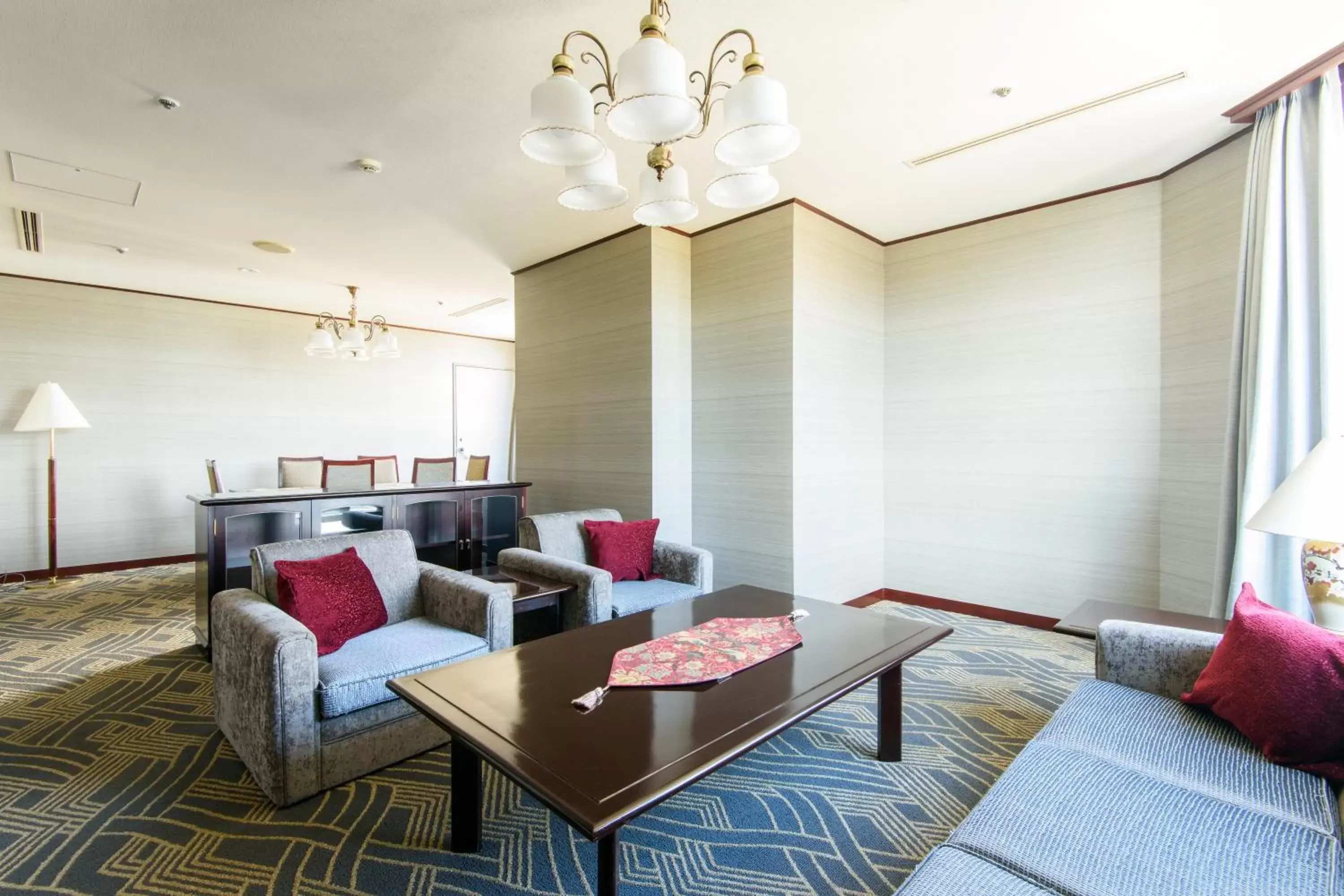 Living room, Seating Area in Kanazawa Tokyu Hotel