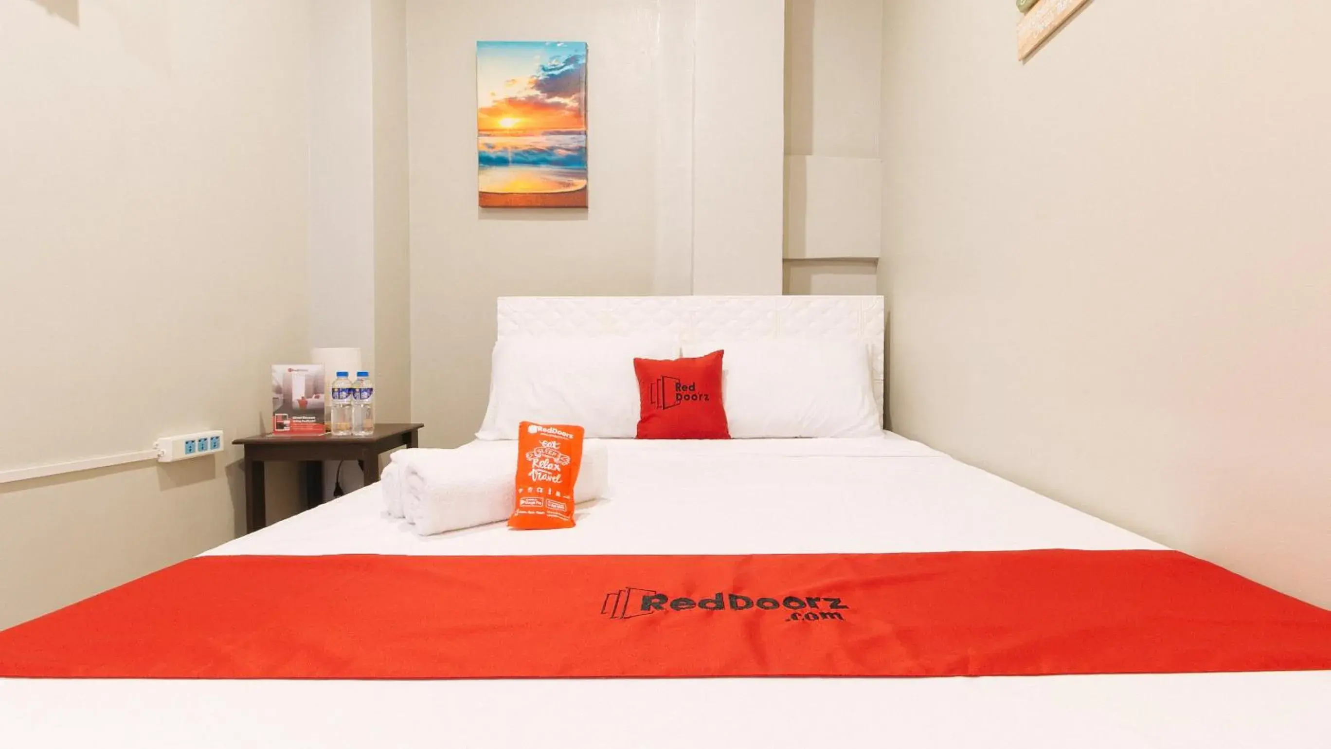 Bed in RedDoorz near Christ the King Medical Center