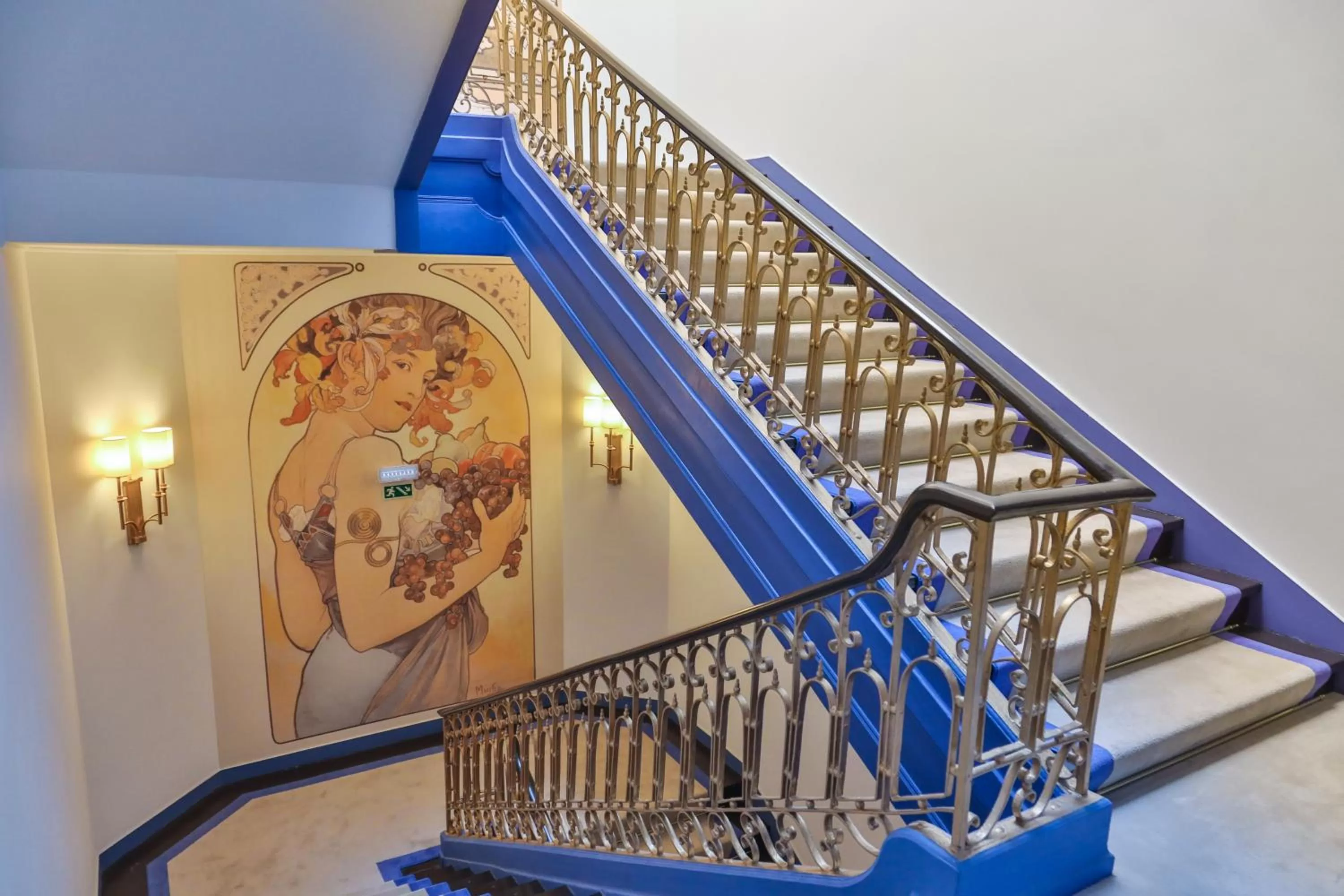 Decorative detail in Casual Belle Epoque Lisboa