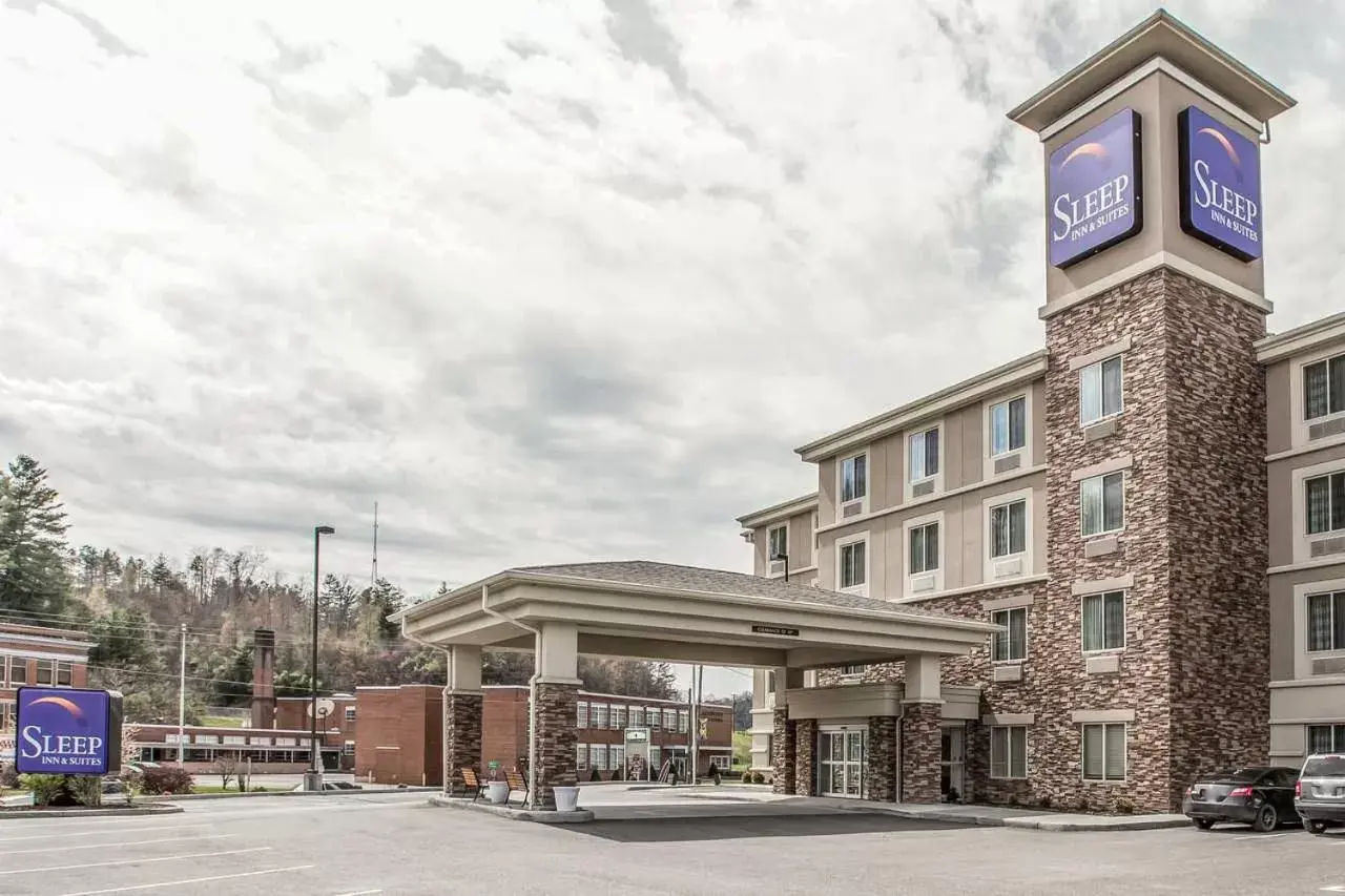 Breakfast, Property Building in Sleep Inn & Suites Clintwood